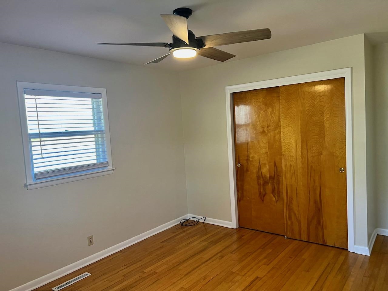 824 main, Beaver Dam, Kentucky 42320, 2 Bedrooms Bedrooms, ,1 BathroomBathrooms,Single Family Residence,For Sale,main,88361