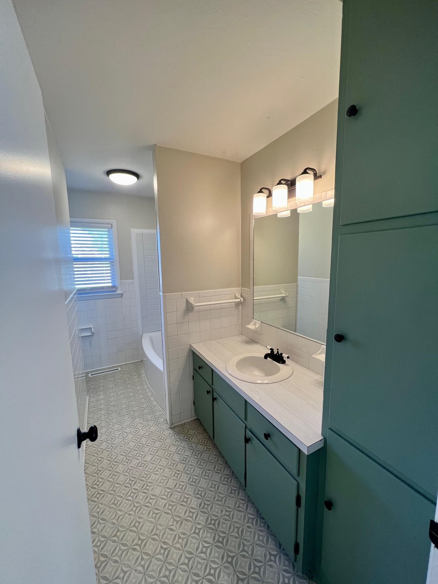 824 main, Beaver Dam, Kentucky 42320, 2 Bedrooms Bedrooms, ,1 BathroomBathrooms,Single Family Residence,For Sale,main,88361