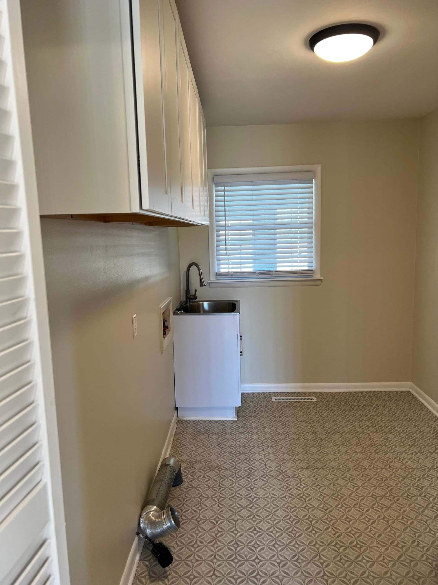 824 main, Beaver Dam, Kentucky 42320, 2 Bedrooms Bedrooms, ,1 BathroomBathrooms,Single Family Residence,For Sale,main,88361