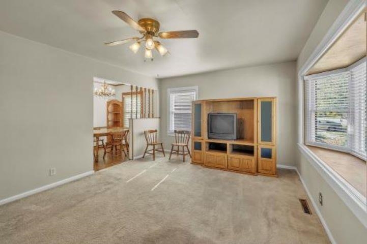 3621 Placid pl W, Owensboro, Kentucky 42303, 4 Bedrooms Bedrooms, ,1 BathroomBathrooms,Single Family Residence,For Sale,Placid pl W,88366