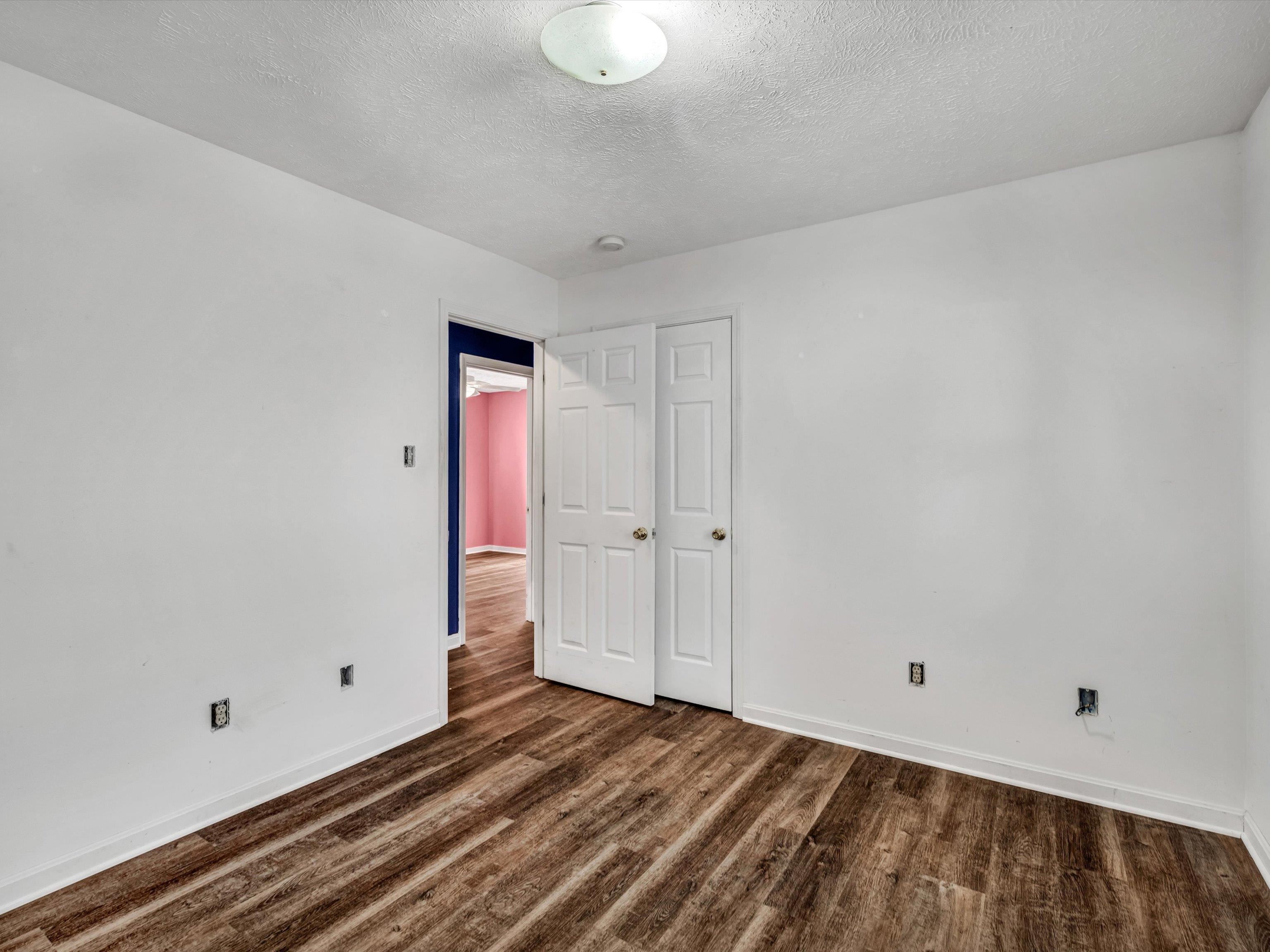 1018 Walnut St., Owensboro, Kentucky 42301, 3 Bedrooms Bedrooms, ,1 BathroomBathrooms,Single Family Residence,For Sale,Walnut St.,88375