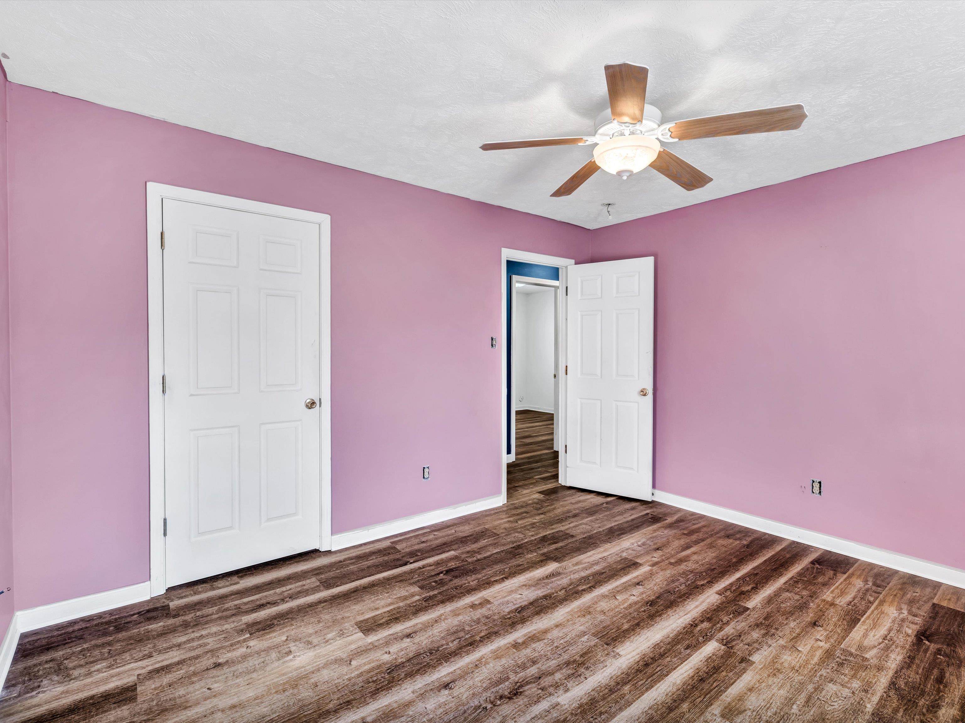 1018 Walnut St., Owensboro, Kentucky 42301, 3 Bedrooms Bedrooms, ,1 BathroomBathrooms,Single Family Residence,For Sale,Walnut St.,88375