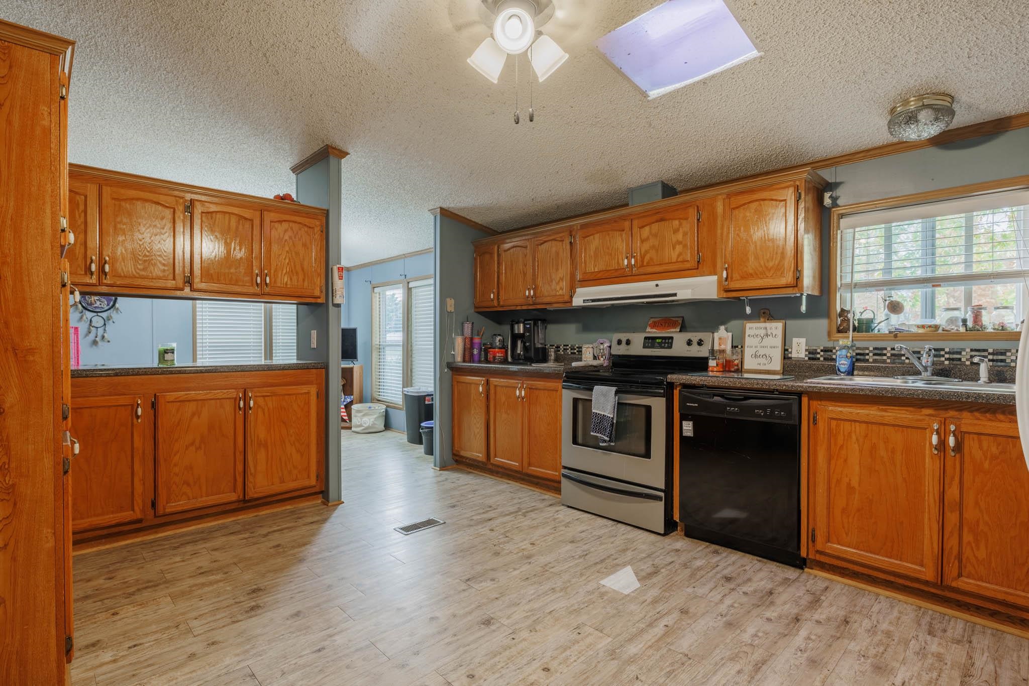 230 Williams Avenue, Lewisport, Kentucky 42351, 3 Bedrooms Bedrooms, ,2 BathroomsBathrooms,Manufactured Home,For Sale,Williams Avenue,88382