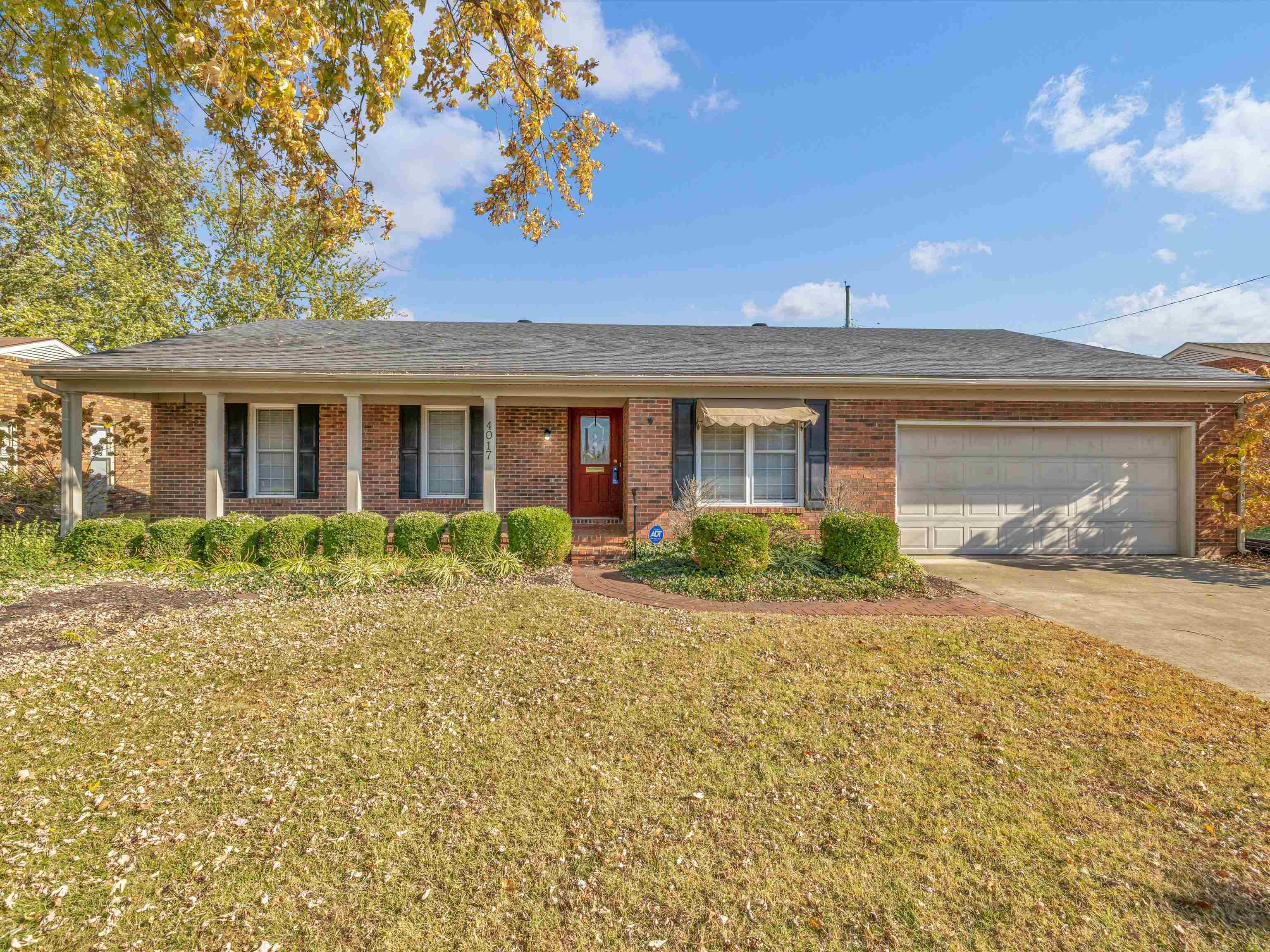 4017 South Griffith Ave, Owensboro, Kentucky 42301, 3 Bedrooms Bedrooms, ,2 BathroomsBathrooms,Single Family Residence,For Sale,South Griffith Ave,88388
