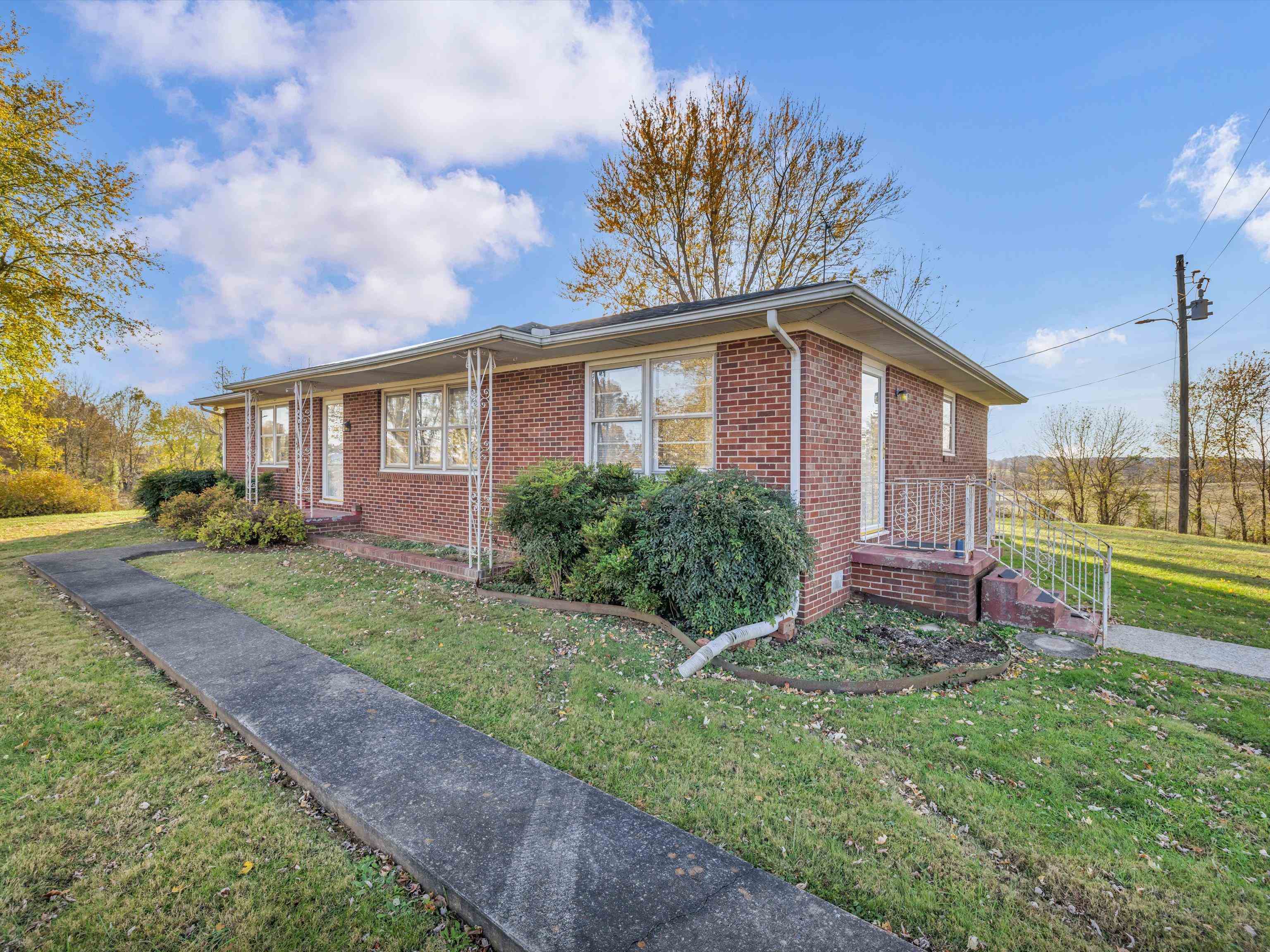 11235 Hwy 764, Whitesville, Kentucky 42378, 3 Bedrooms Bedrooms, ,2 BathroomsBathrooms,Single Family Residence,For Sale,Hwy 764,88397