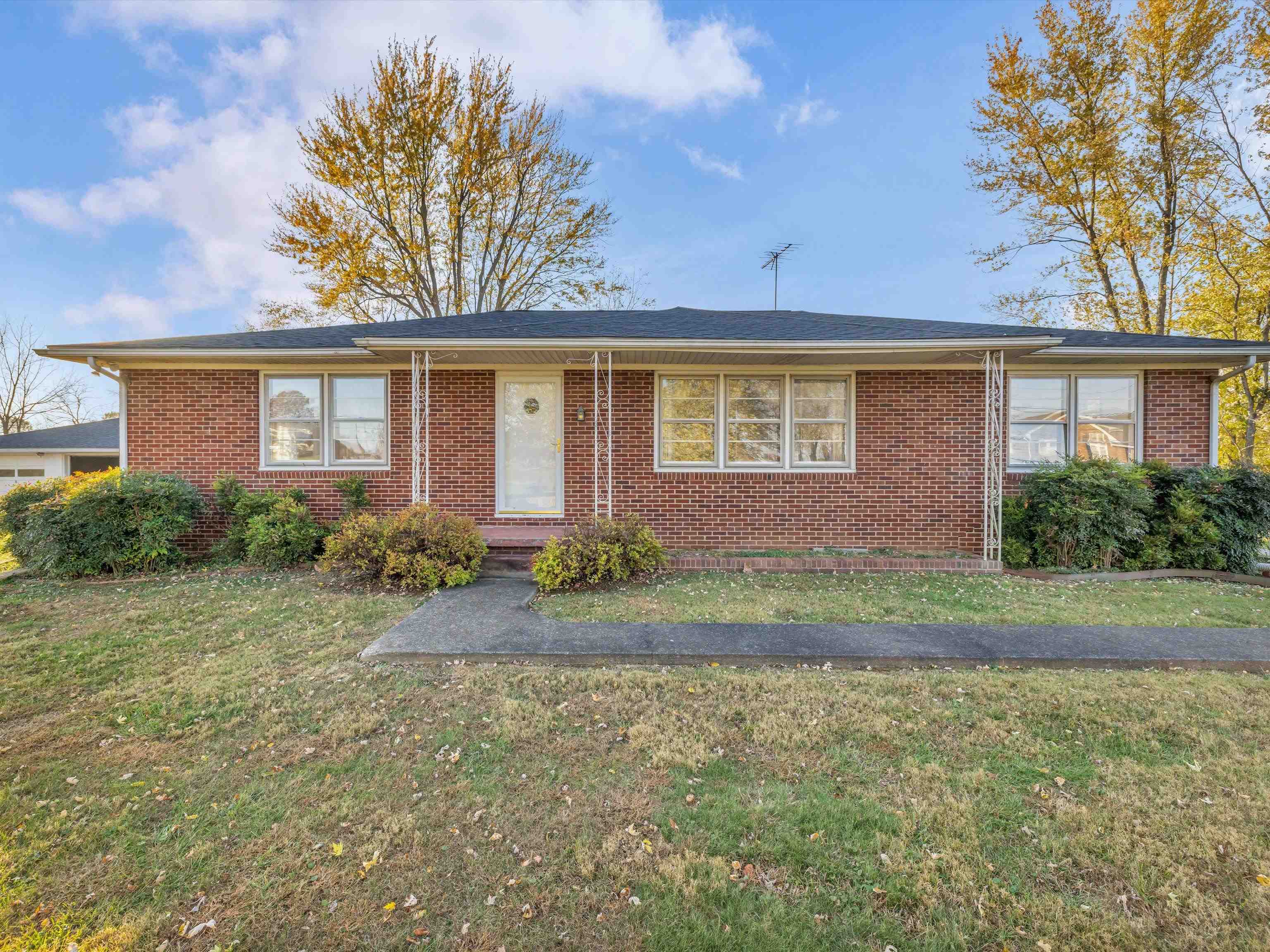 11235 Hwy 764, Whitesville, Kentucky 42378, 3 Bedrooms Bedrooms, ,2 BathroomsBathrooms,Single Family Residence,For Sale,Hwy 764,88397