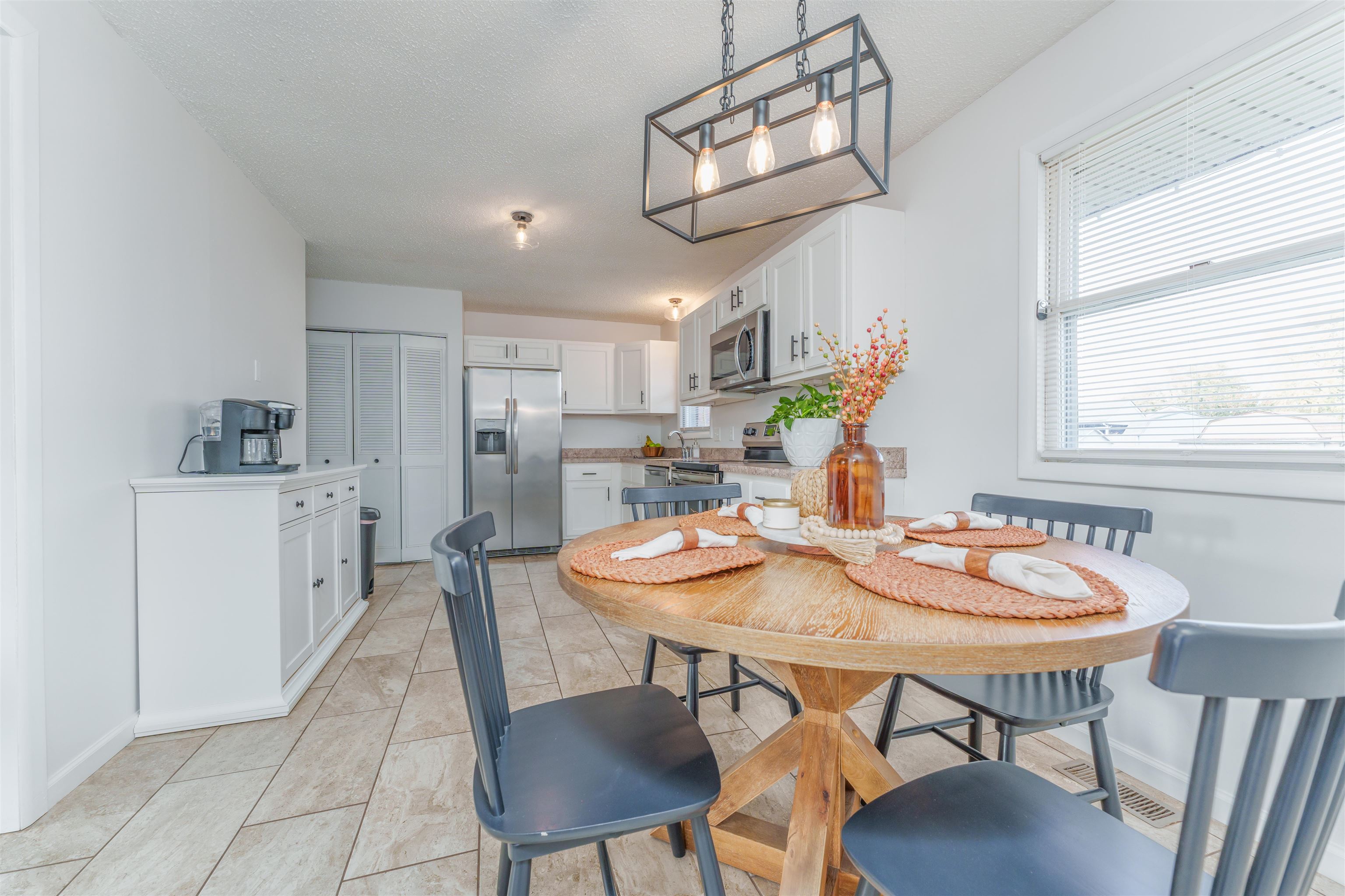 2349 Palladio Ave, Owensboro, Kentucky 42301, 3 Bedrooms Bedrooms, ,1 BathroomBathrooms,Single Family Residence,For Sale,Palladio Ave,88403