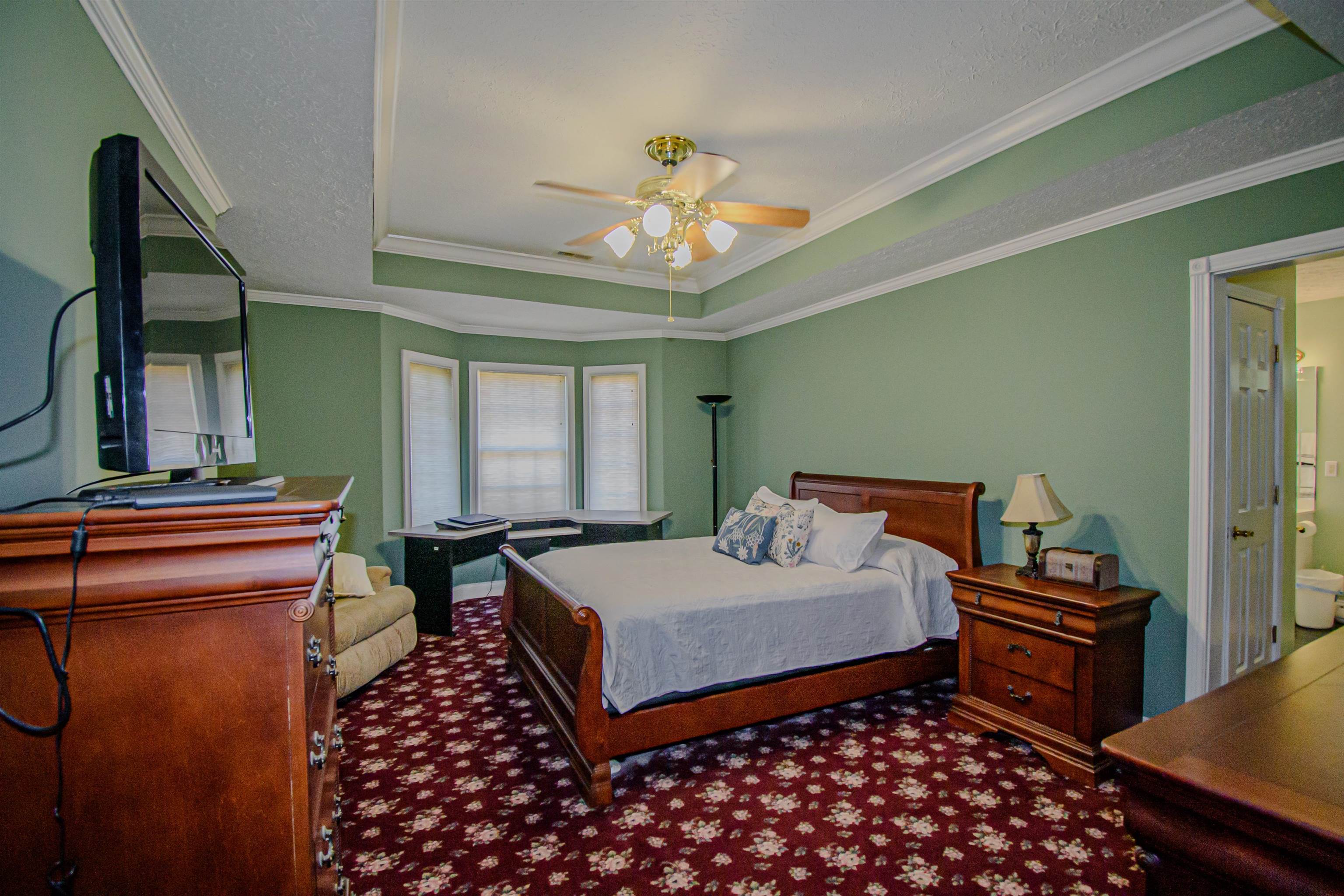 150 Santa Maria Dr, Owensboro, Kentucky 42301, 3 Bedrooms Bedrooms, ,2 BathroomsBathrooms,Single Family Residence,For Sale,Santa Maria Dr,88408