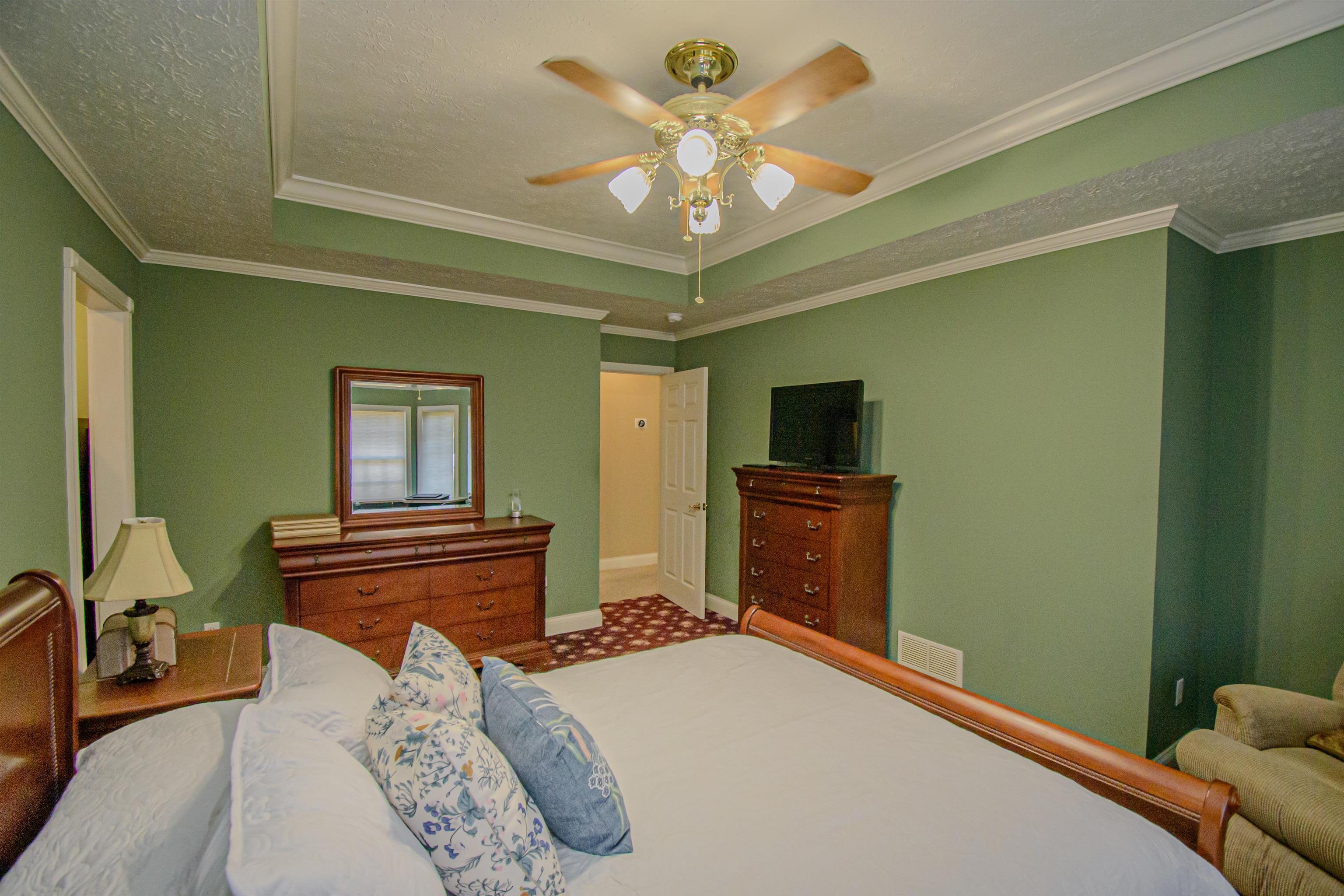 150 Santa Maria Dr, Owensboro, Kentucky 42301, 3 Bedrooms Bedrooms, ,2 BathroomsBathrooms,Single Family Residence,For Sale,Santa Maria Dr,88408
