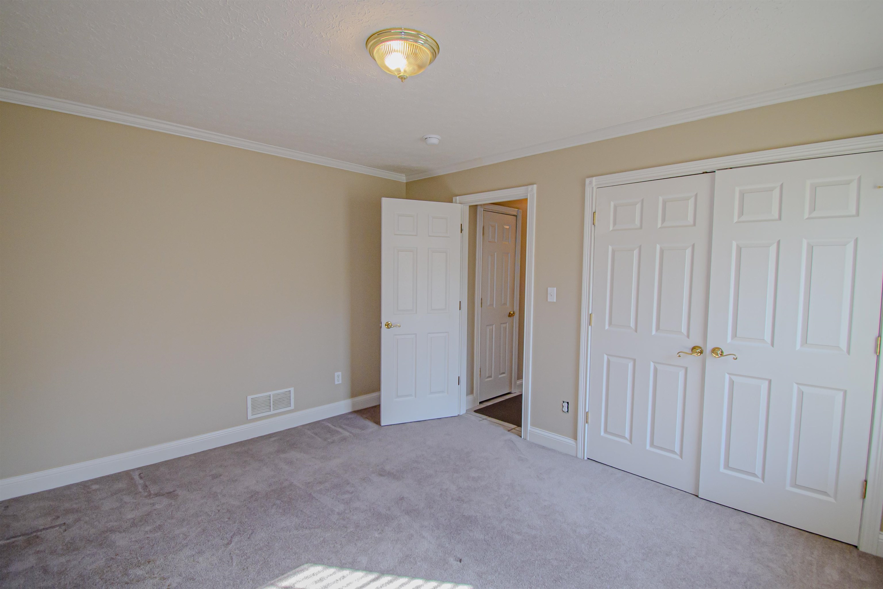 150 Santa Maria Dr, Owensboro, Kentucky 42301, 3 Bedrooms Bedrooms, ,2 BathroomsBathrooms,Single Family Residence,For Sale,Santa Maria Dr,88408