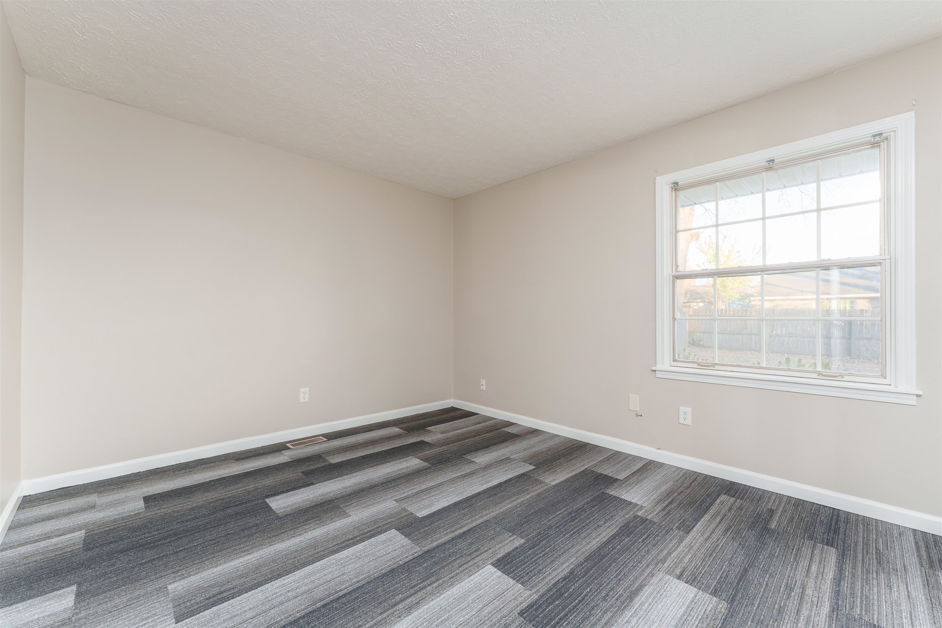 4015 Rudy Martin Drive, Owensboro, Kentucky 42301, 3 Bedrooms Bedrooms, ,2 BathroomsBathrooms,Single Family Residence,For Sale,Rudy Martin Drive,88412