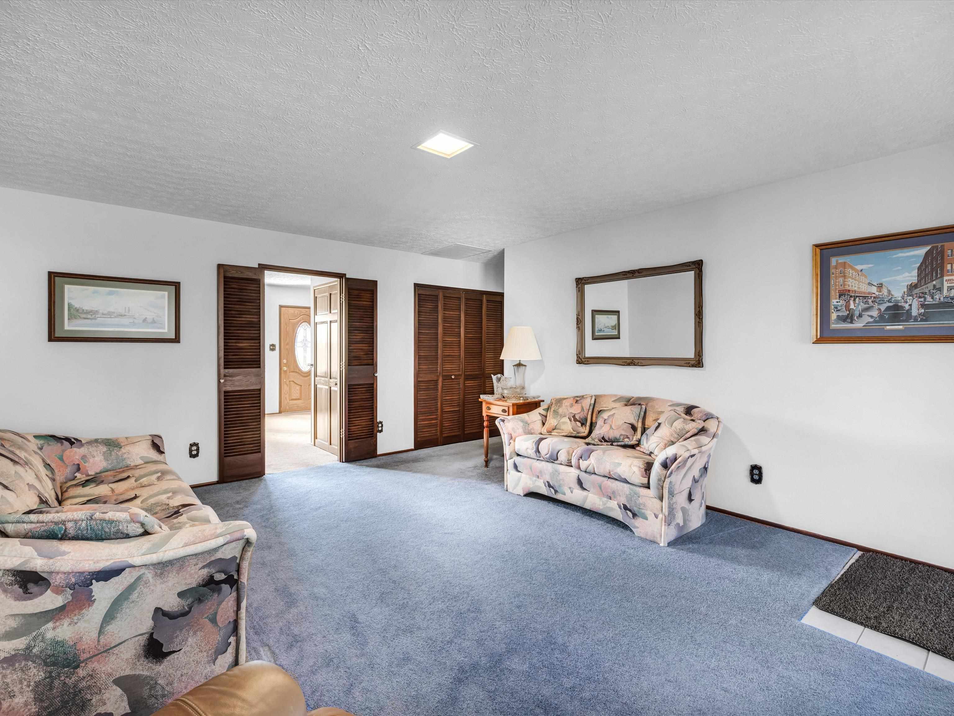 2616 Meridian Court, Owensboro, Kentucky 42301, 3 Bedrooms Bedrooms, ,2 BathroomsBathrooms,Single Family Residence,For Sale,Meridian Court,88415