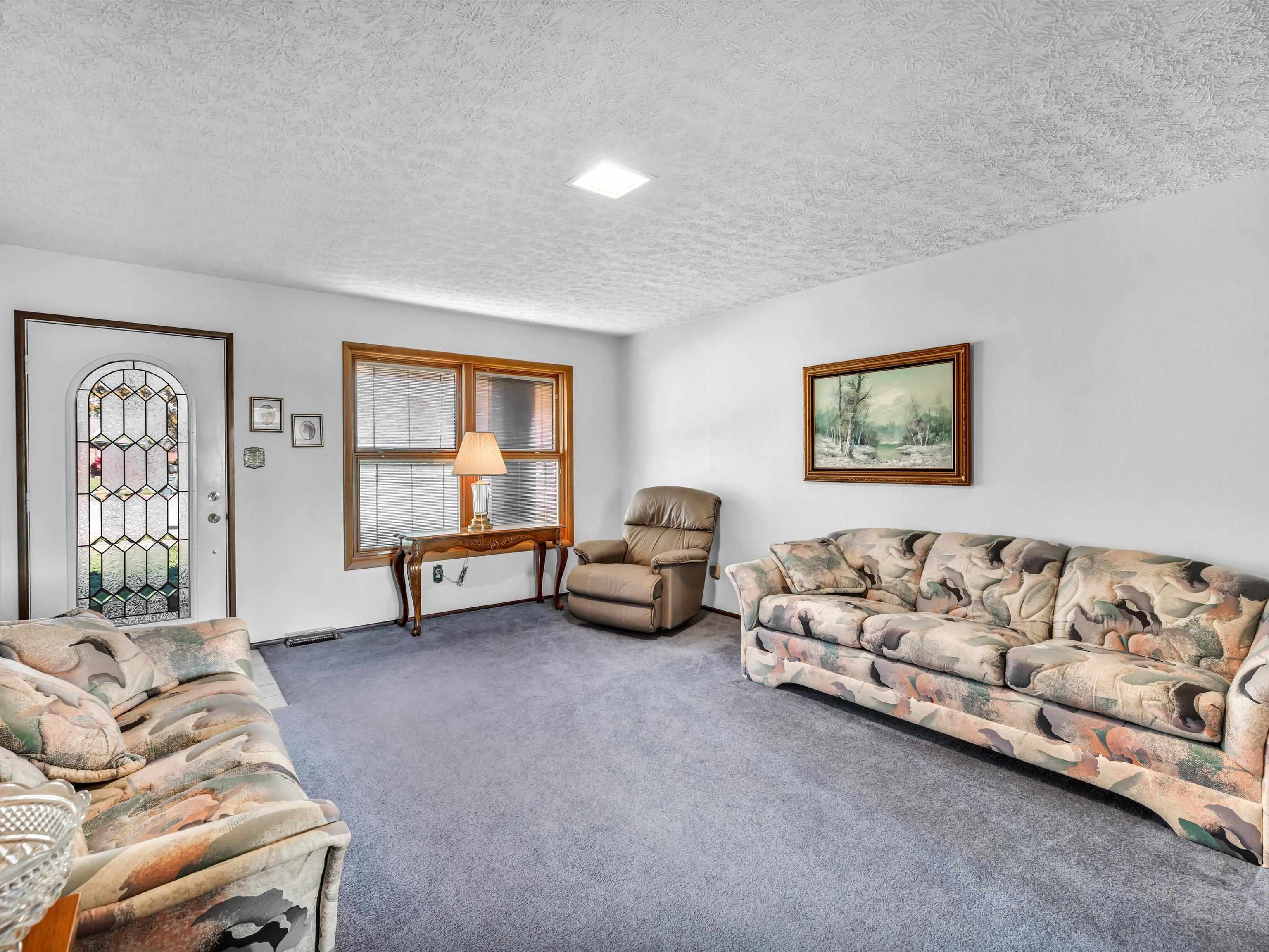 2616 Meridian Court, Owensboro, Kentucky 42301, 3 Bedrooms Bedrooms, ,2 BathroomsBathrooms,Single Family Residence,For Sale,Meridian Court,88415