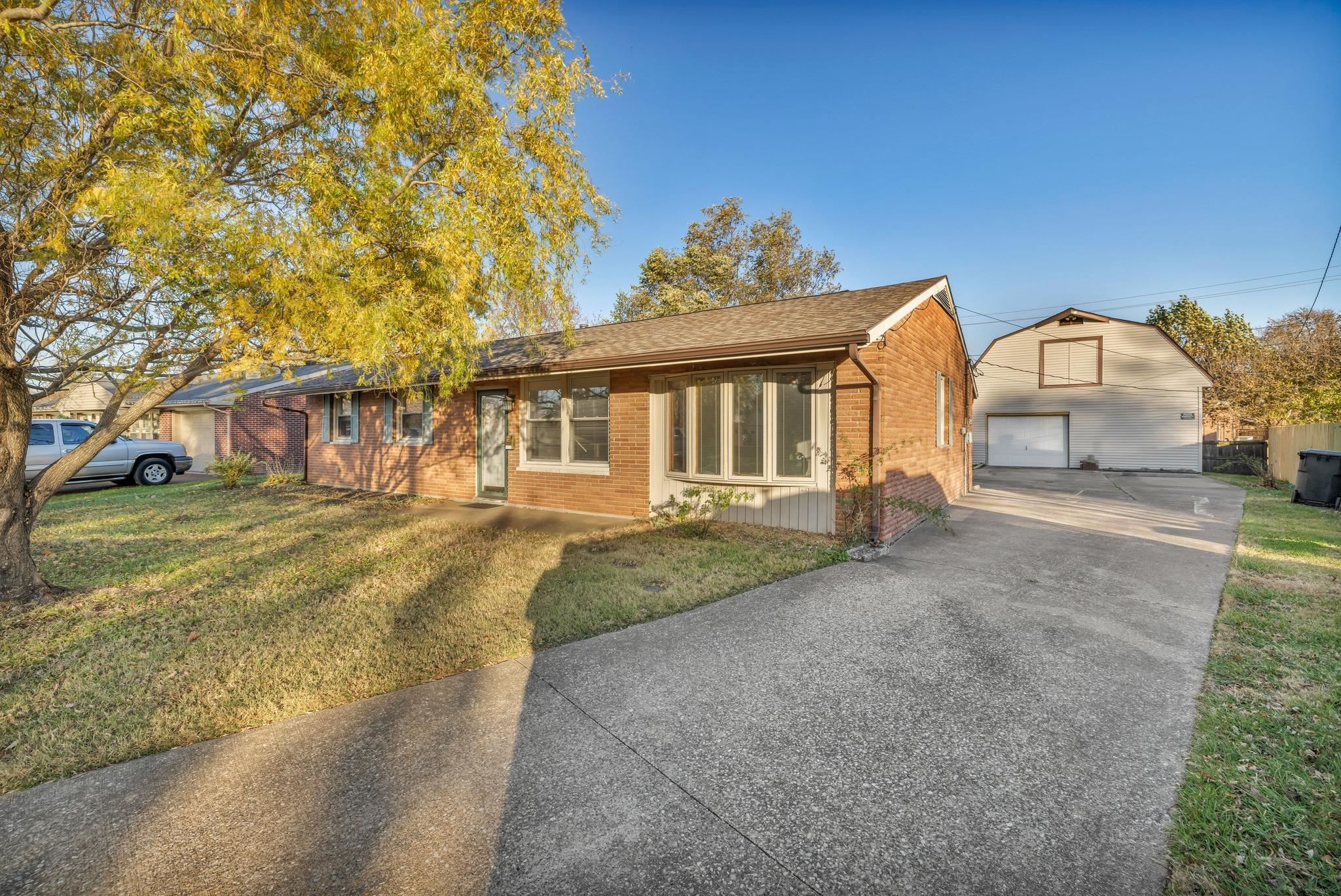 3535 Christie Place, Owensboro, Kentucky 42301, 3 Bedrooms Bedrooms, ,1 BathroomBathrooms,Single Family Residence,For Sale,Christie Place,88416