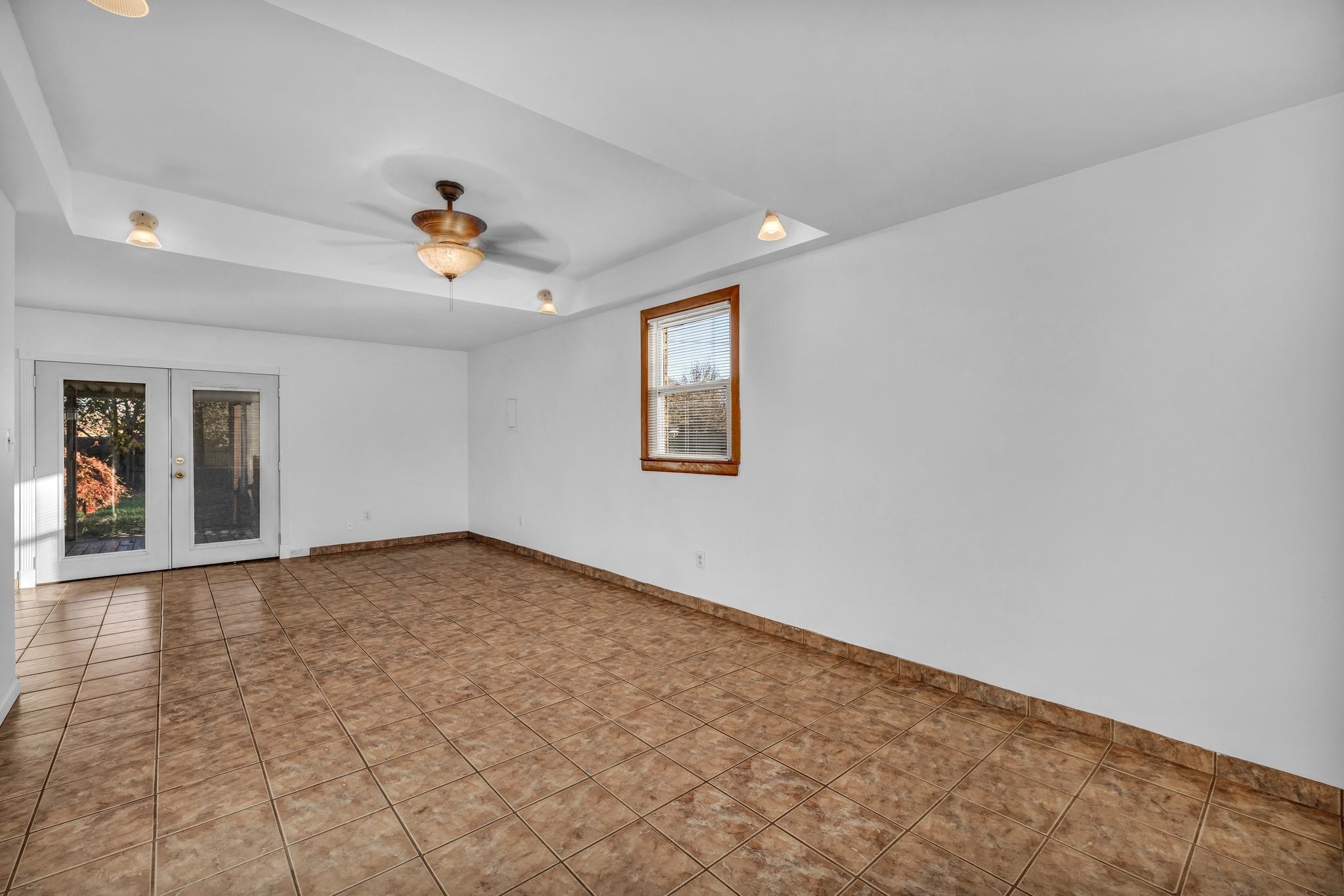 3535 Christie Place, Owensboro, Kentucky 42301, 3 Bedrooms Bedrooms, ,1 BathroomBathrooms,Single Family Residence,For Sale,Christie Place,88416