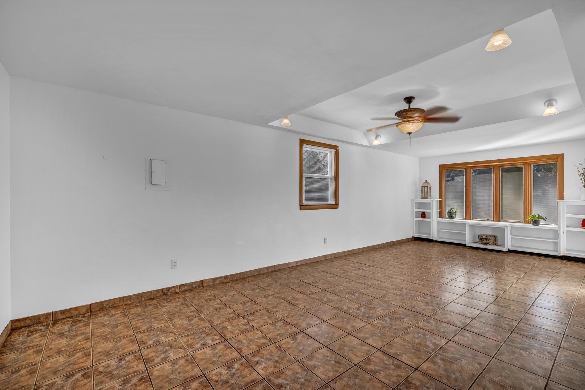 3535 Christie Place, Owensboro, Kentucky 42301, 3 Bedrooms Bedrooms, ,1 BathroomBathrooms,Single Family Residence,For Sale,Christie Place,88416