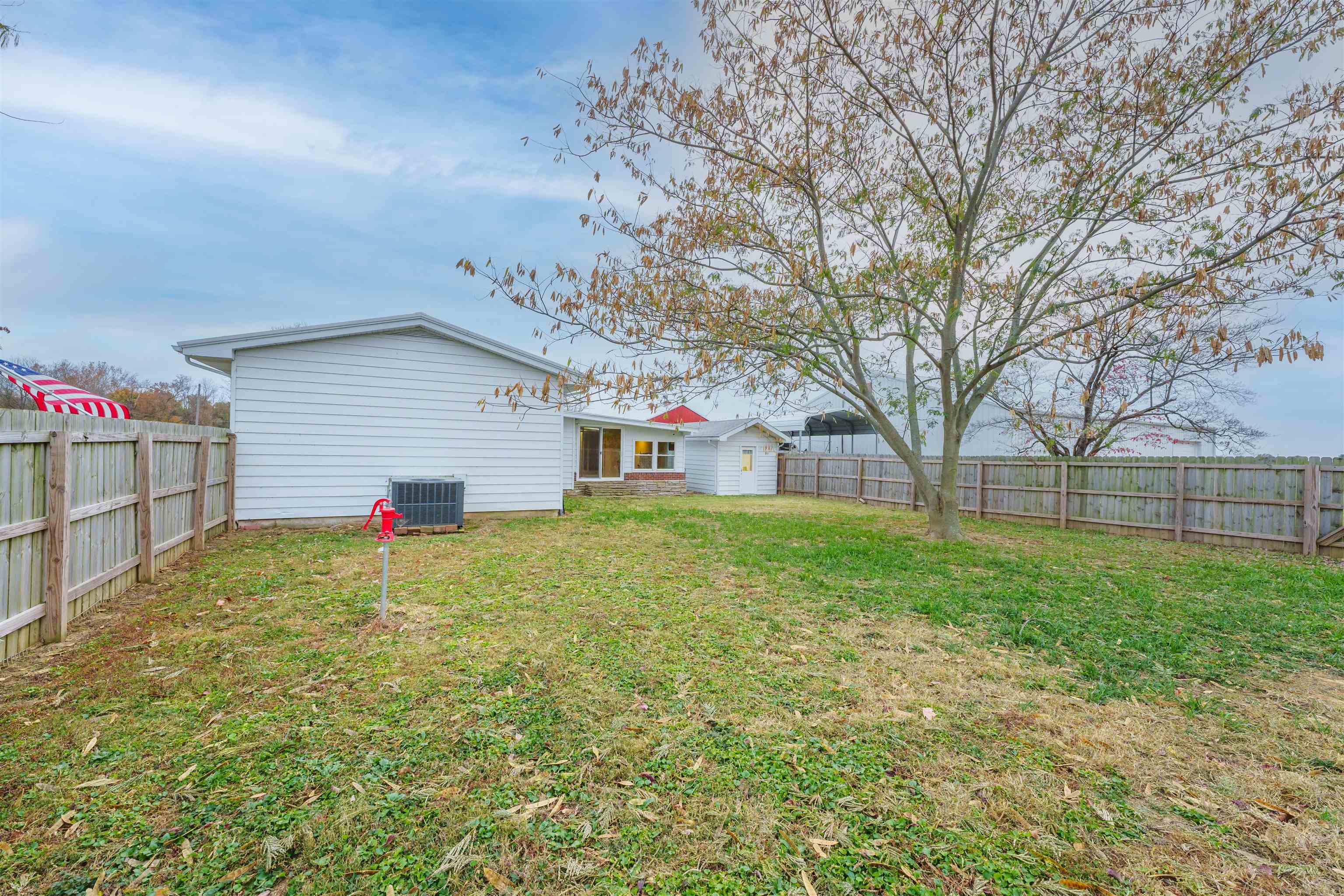 354 Highway 279 S, Owensboro, Kentucky 42301, 3 Bedrooms Bedrooms, ,2 BathroomsBathrooms,Single Family Residence,For Sale,Highway 279 S,88425