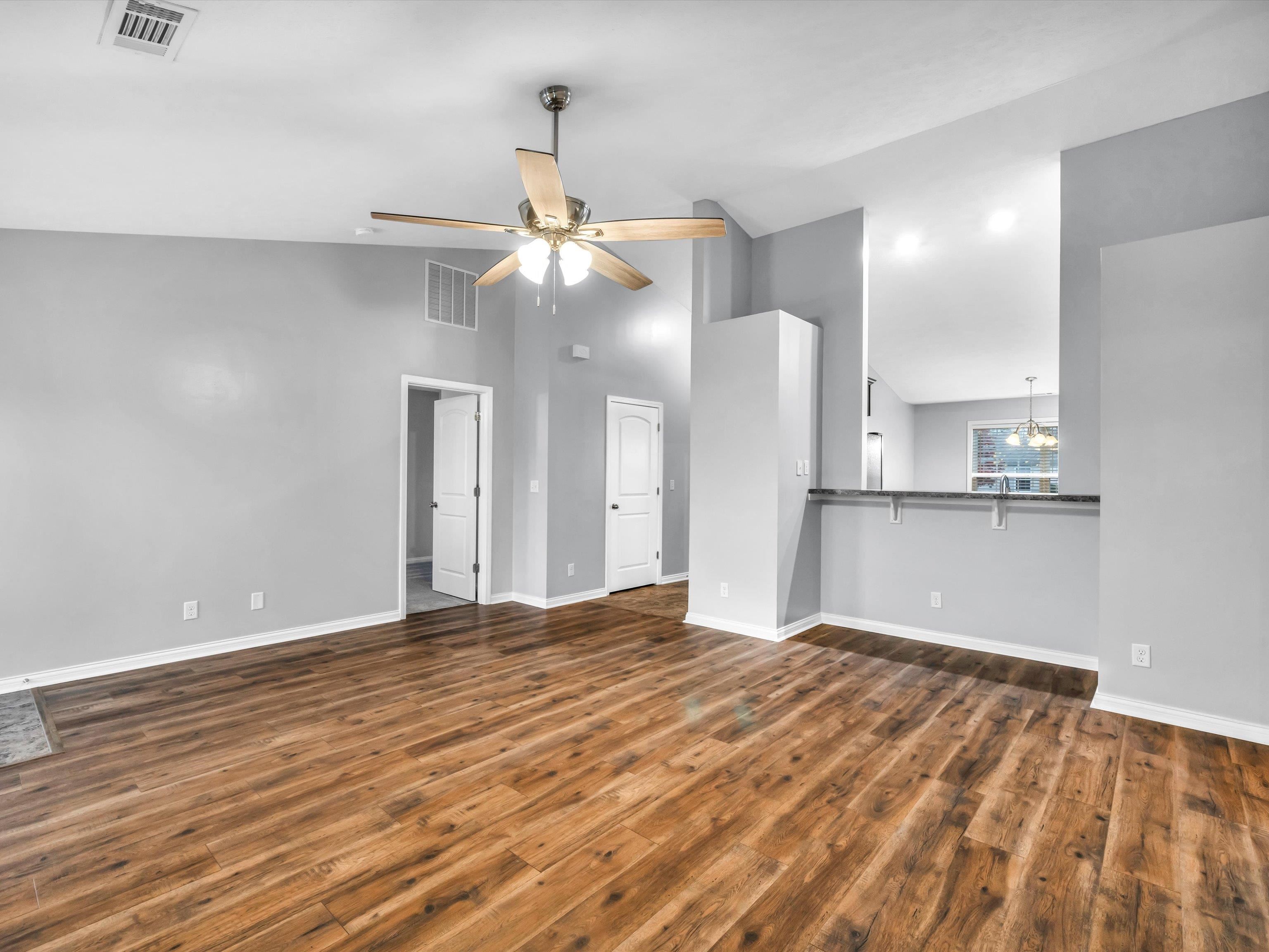 3215 Trails Way, Owensboro, Kentucky 42303, 3 Bedrooms Bedrooms, ,2 BathroomsBathrooms,Single Family Residence,For Sale,Trails Way,88426