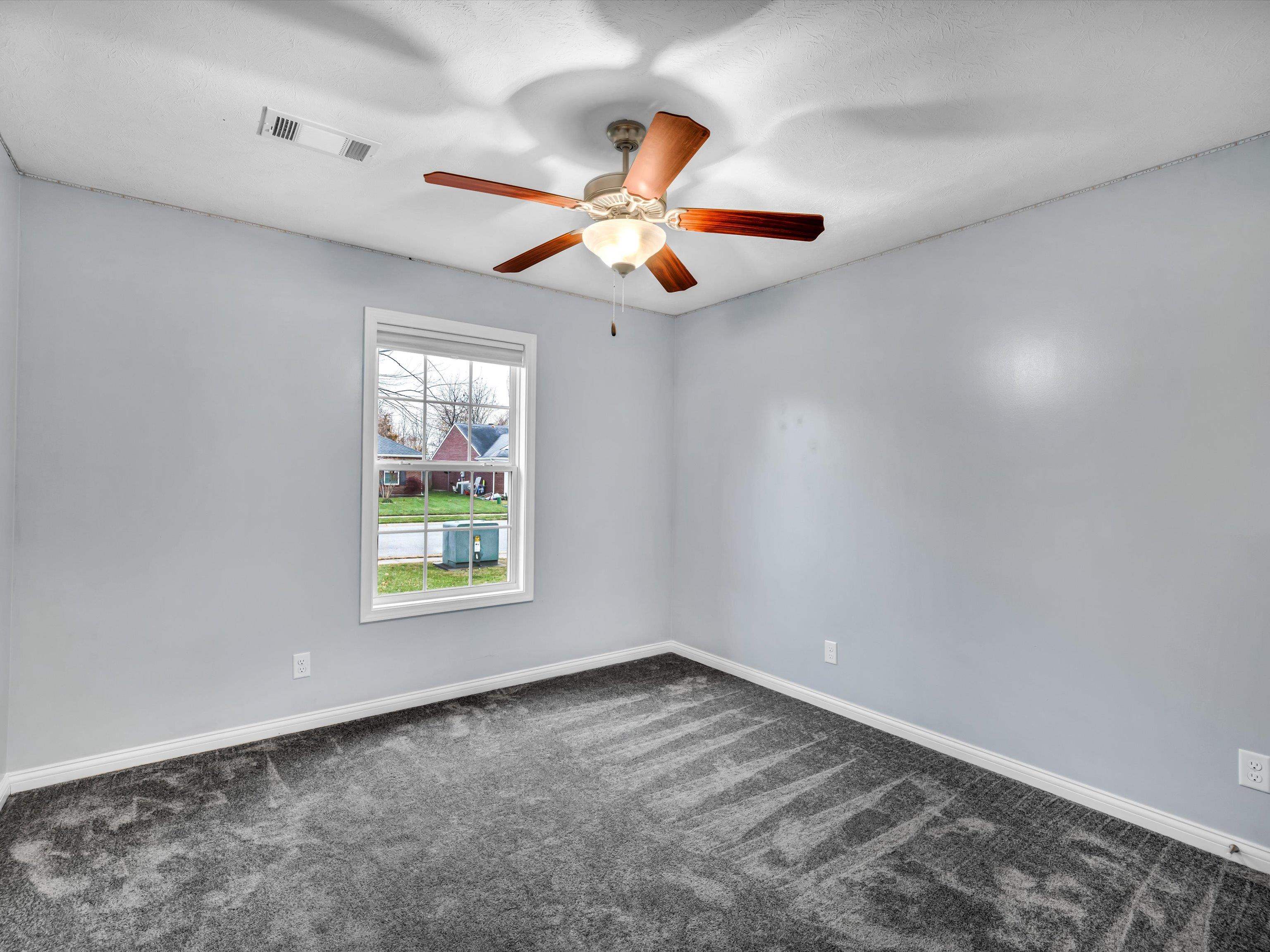 3215 Trails Way, Owensboro, Kentucky 42303, 3 Bedrooms Bedrooms, ,2 BathroomsBathrooms,Single Family Residence,For Sale,Trails Way,88426