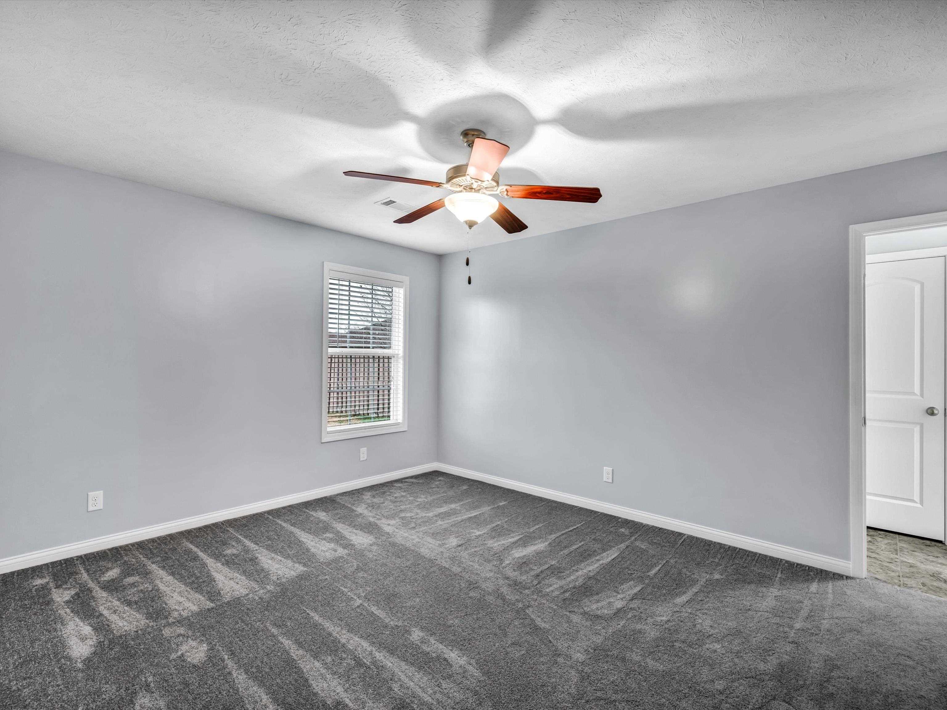 3215 Trails Way, Owensboro, Kentucky 42303, 3 Bedrooms Bedrooms, ,2 BathroomsBathrooms,Single Family Residence,For Sale,Trails Way,88426