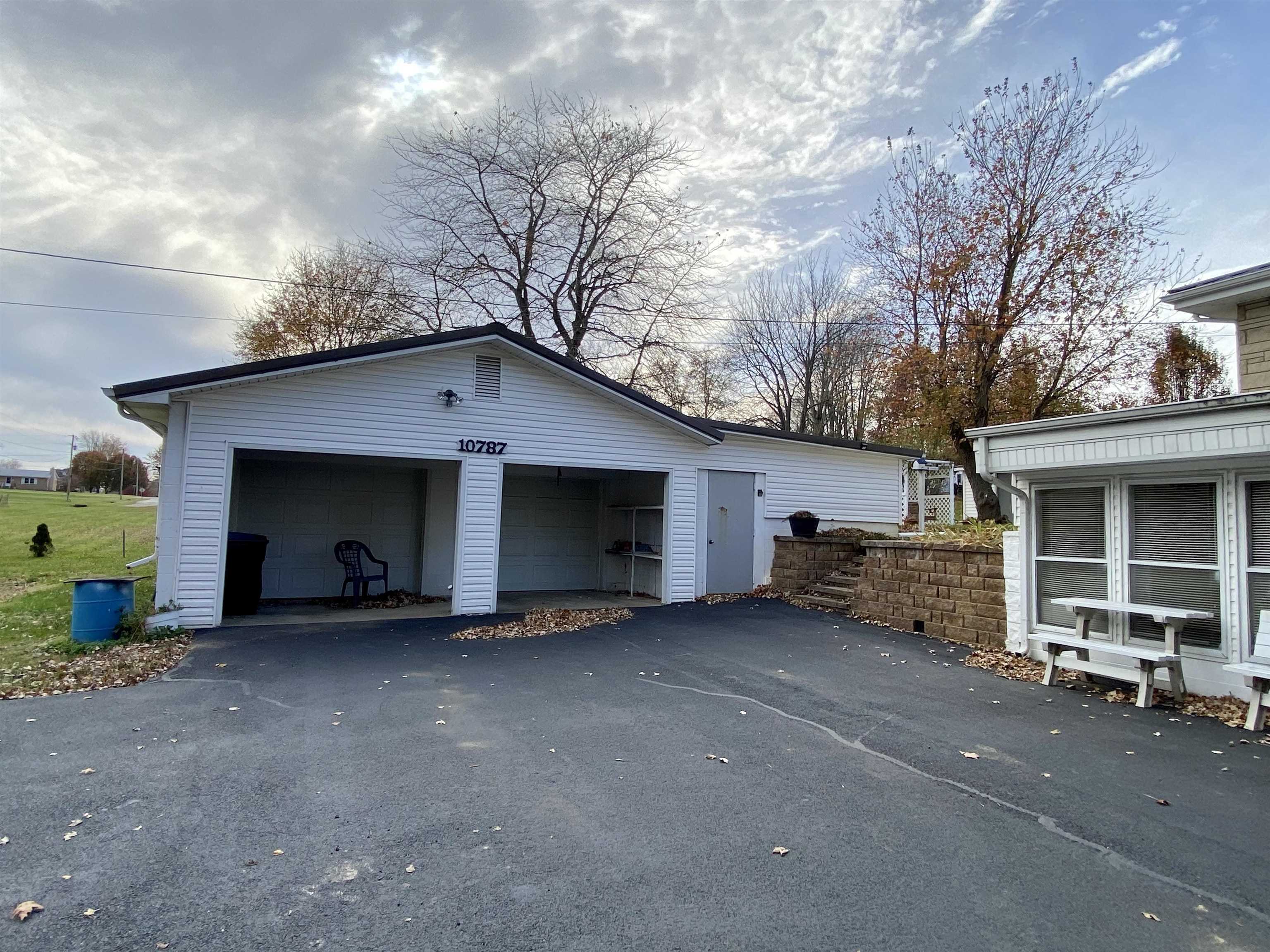 10787 Green St, Whitesville, Kentucky 42378, 3 Bedrooms Bedrooms, ,2 BathroomsBathrooms,Single Family Residence,For Sale,Green St,88429