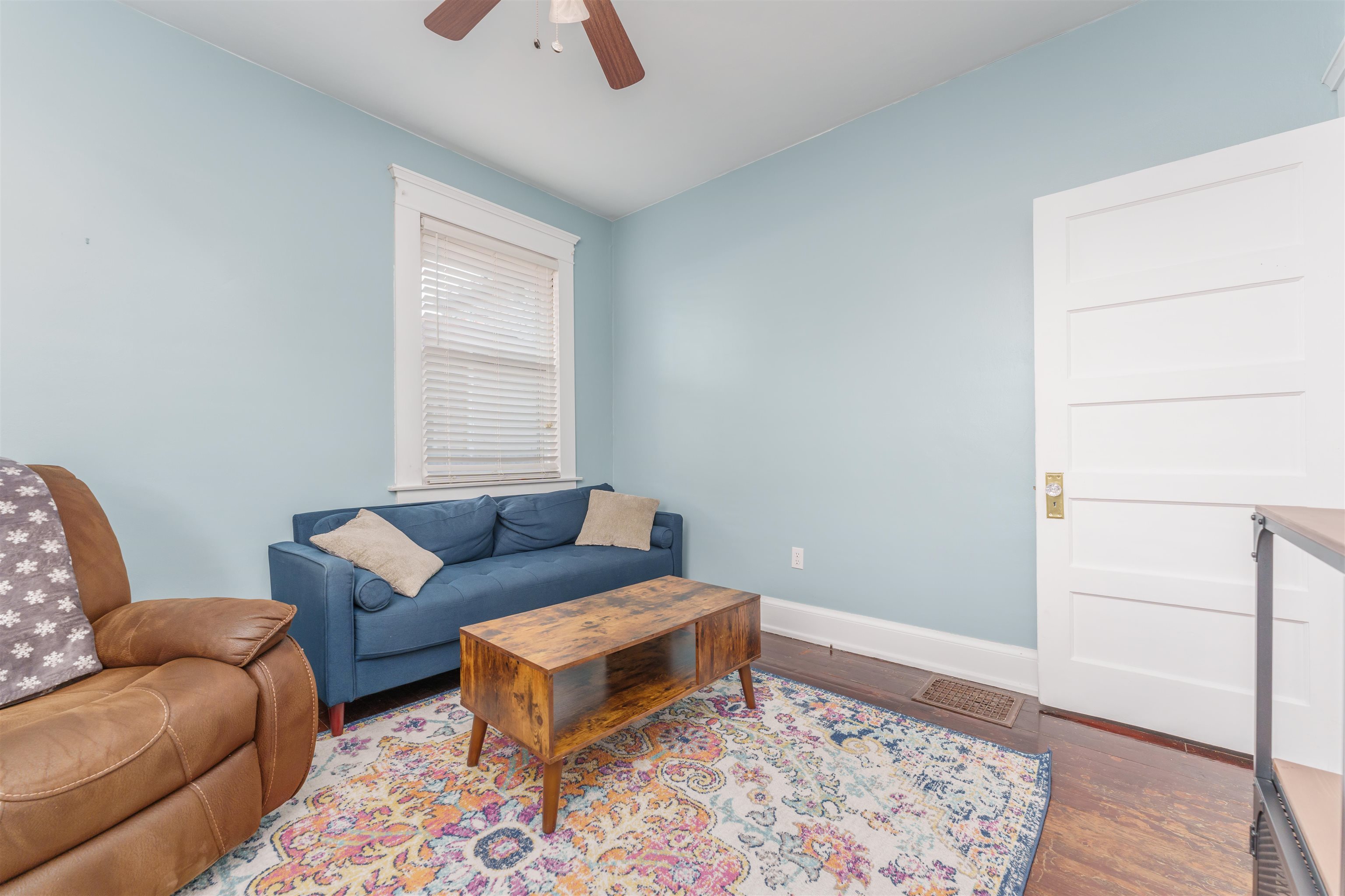 111 East 22nd St, Owensboro, Kentucky 42303, 2 Bedrooms Bedrooms, ,1 BathroomBathrooms,Single Family Residence,For Sale,East 22nd St,88440