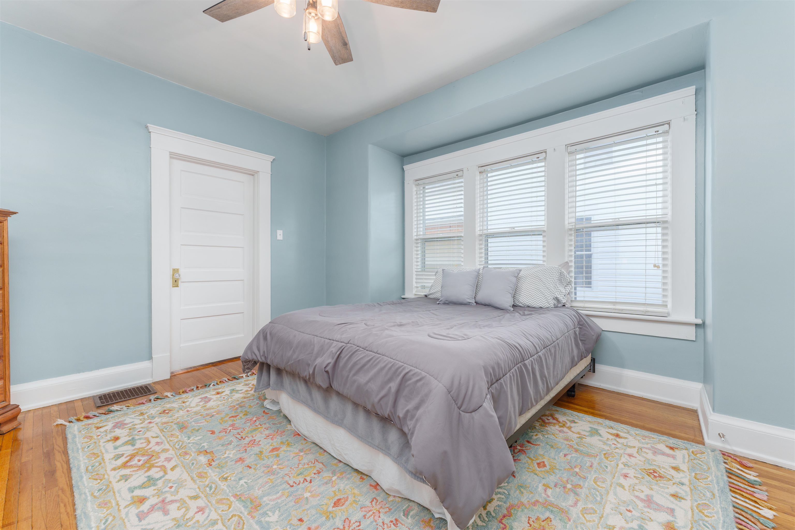 111 East 22nd St, Owensboro, Kentucky 42303, 2 Bedrooms Bedrooms, ,1 BathroomBathrooms,Single Family Residence,For Sale,East 22nd St,88440