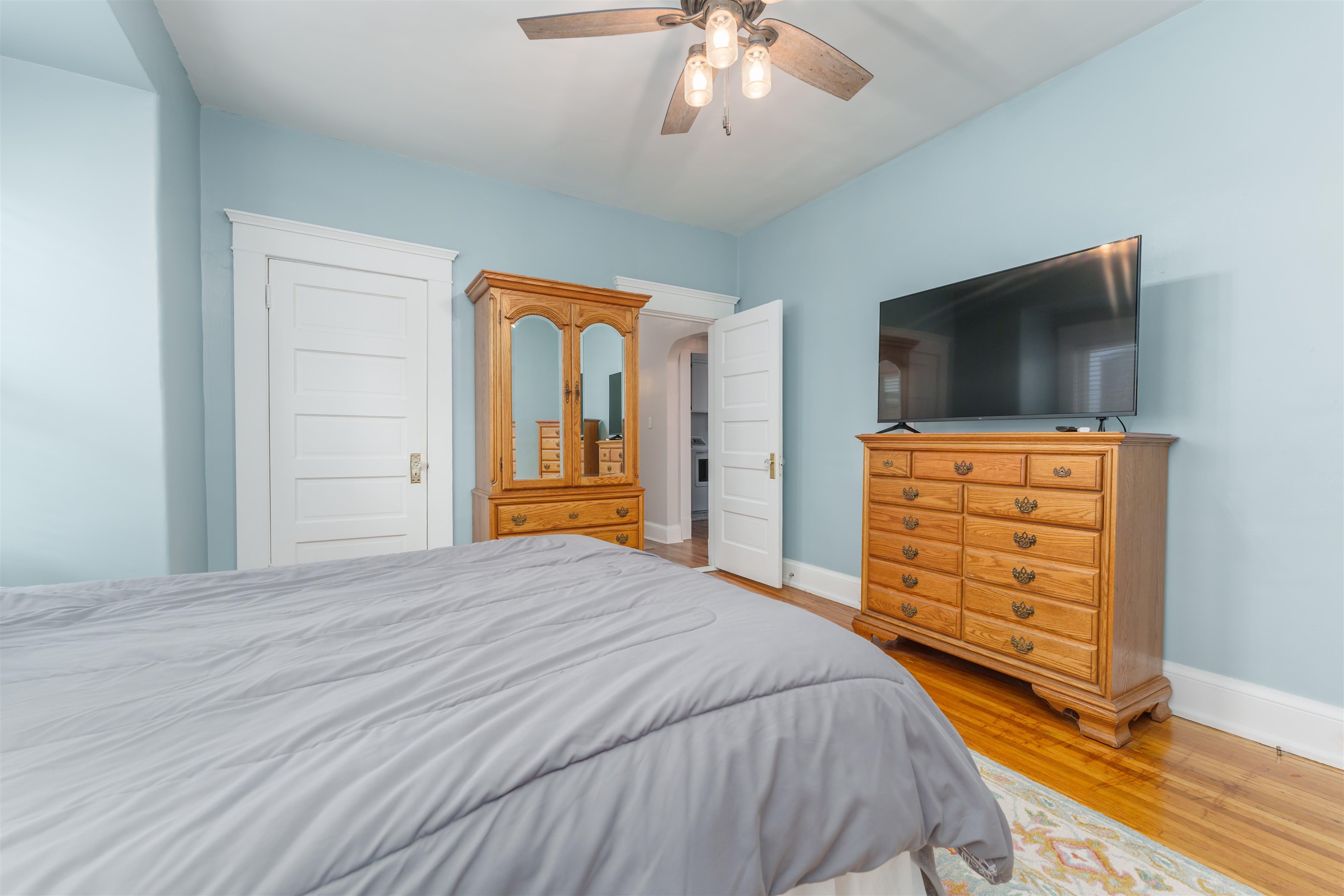 111 East 22nd St, Owensboro, Kentucky 42303, 2 Bedrooms Bedrooms, ,1 BathroomBathrooms,Single Family Residence,For Sale,East 22nd St,88440