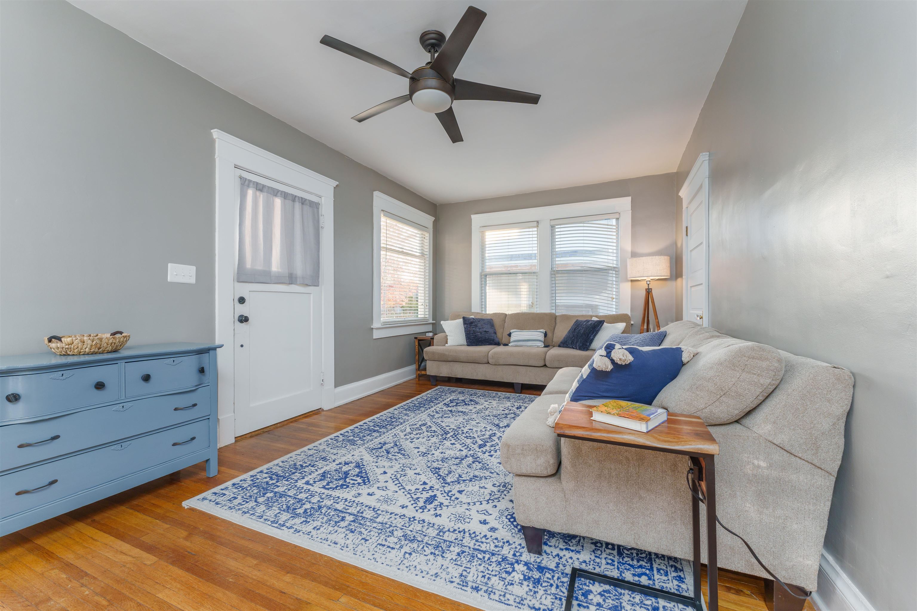 111 East 22nd St, Owensboro, Kentucky 42303, 2 Bedrooms Bedrooms, ,1 BathroomBathrooms,Single Family Residence,For Sale,East 22nd St,88440
