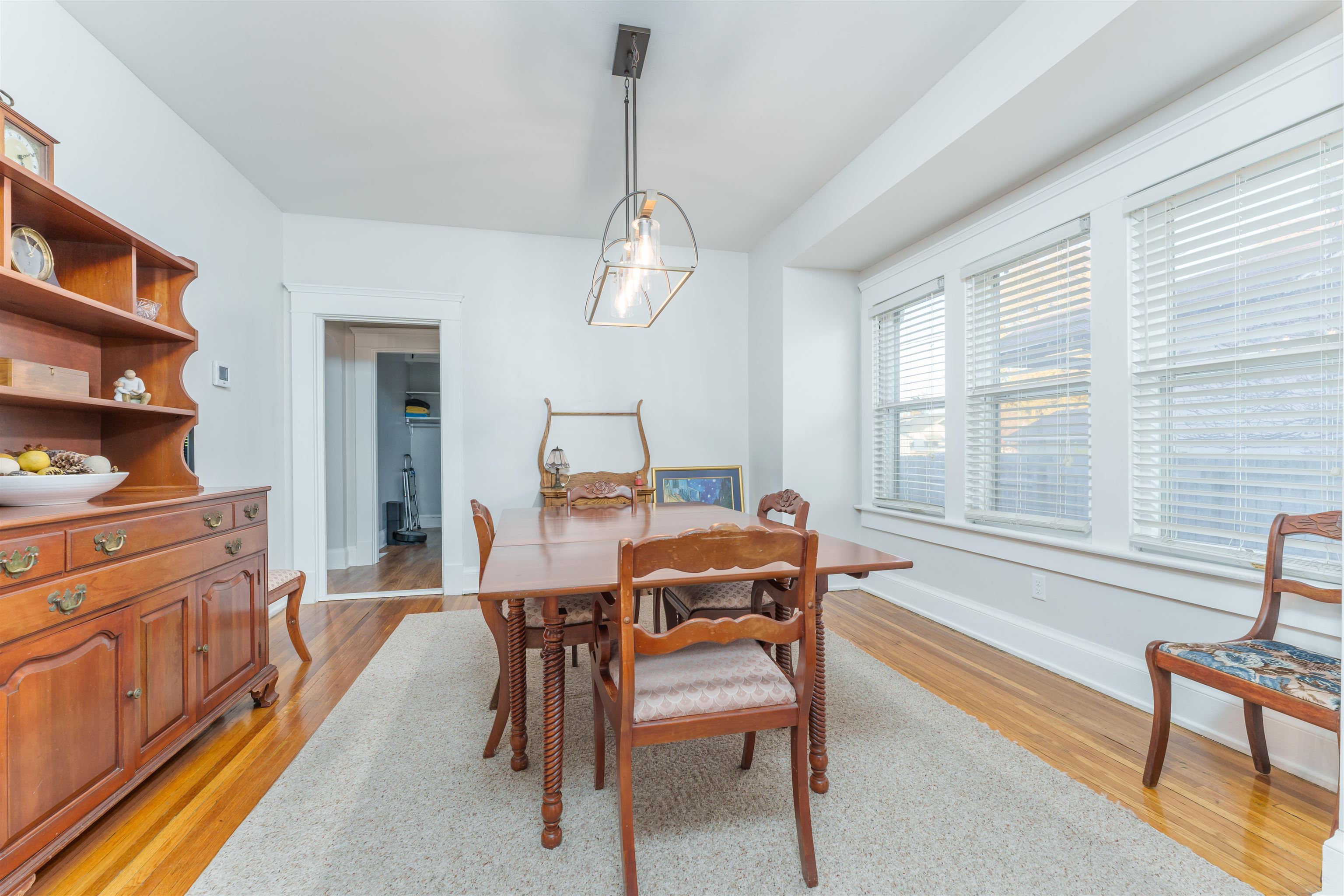 111 East 22nd St, Owensboro, Kentucky 42303, 2 Bedrooms Bedrooms, ,1 BathroomBathrooms,Single Family Residence,For Sale,East 22nd St,88440
