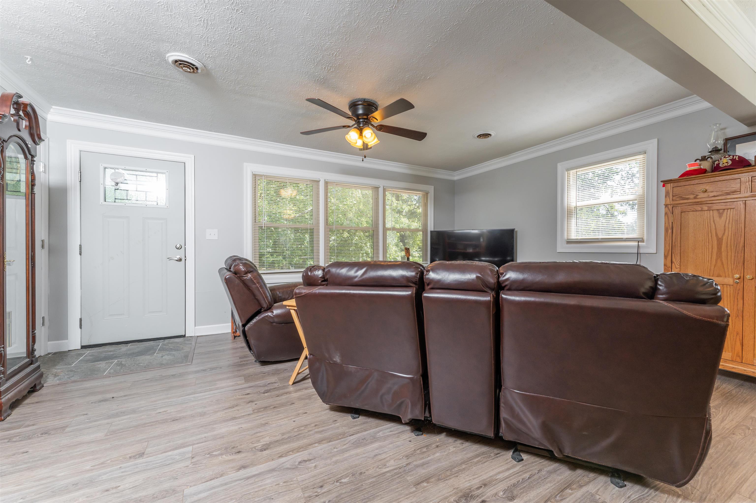 877 Hawesville Road, Reynolds Station, Kentucky 42368, 3 Bedrooms Bedrooms, ,1 BathroomBathrooms,Single Family Residence,For Sale,Hawesville Road,88441