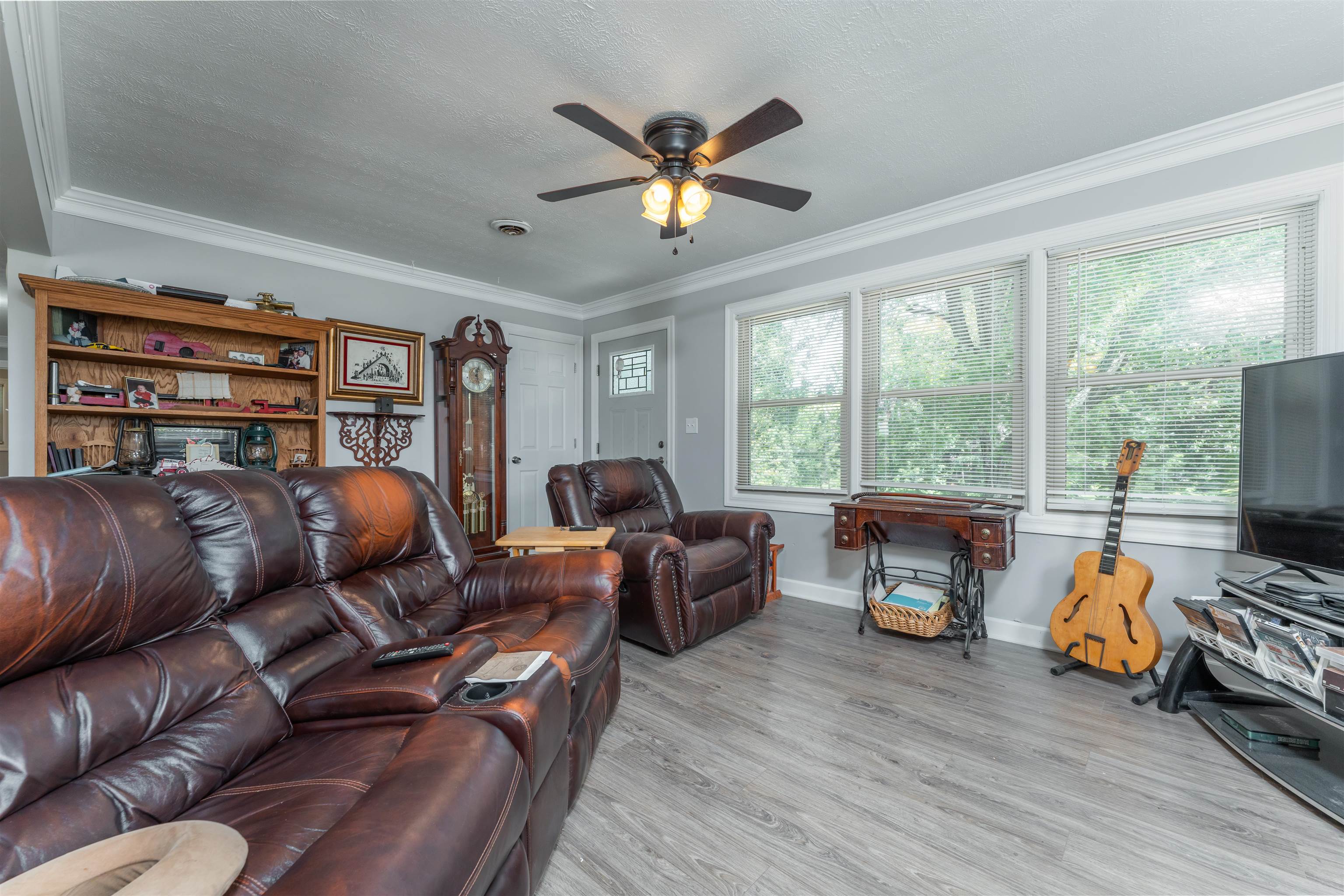 877 Hawesville Road, Reynolds Station, Kentucky 42368, 3 Bedrooms Bedrooms, ,1 BathroomBathrooms,Single Family Residence,For Sale,Hawesville Road,88441
