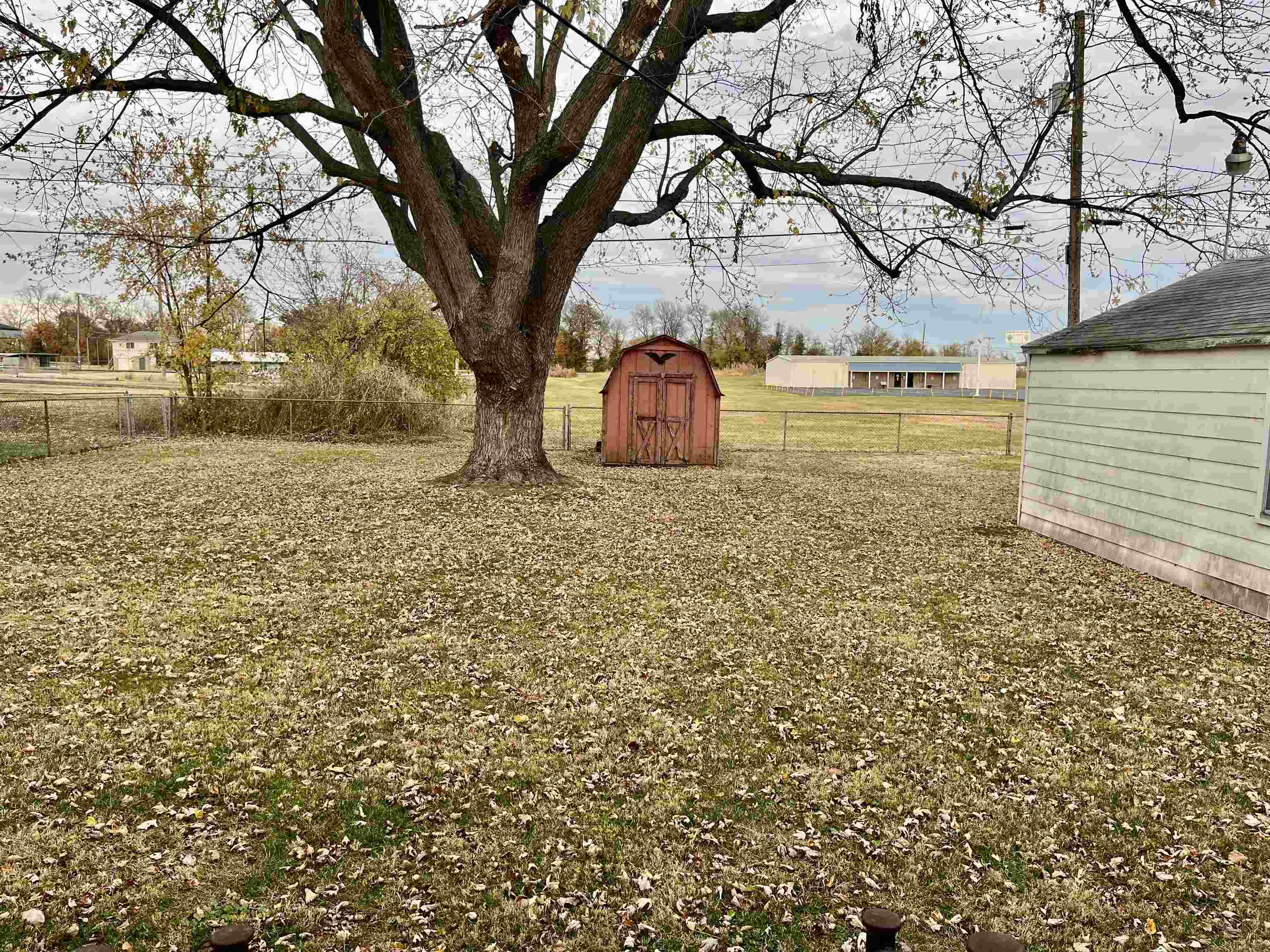 909 James Garrard Dr, Owensboro, Kentucky 42303, 3 Bedrooms Bedrooms, ,1 BathroomBathrooms,Single Family Residence,For Sale,James Garrard Dr,88450