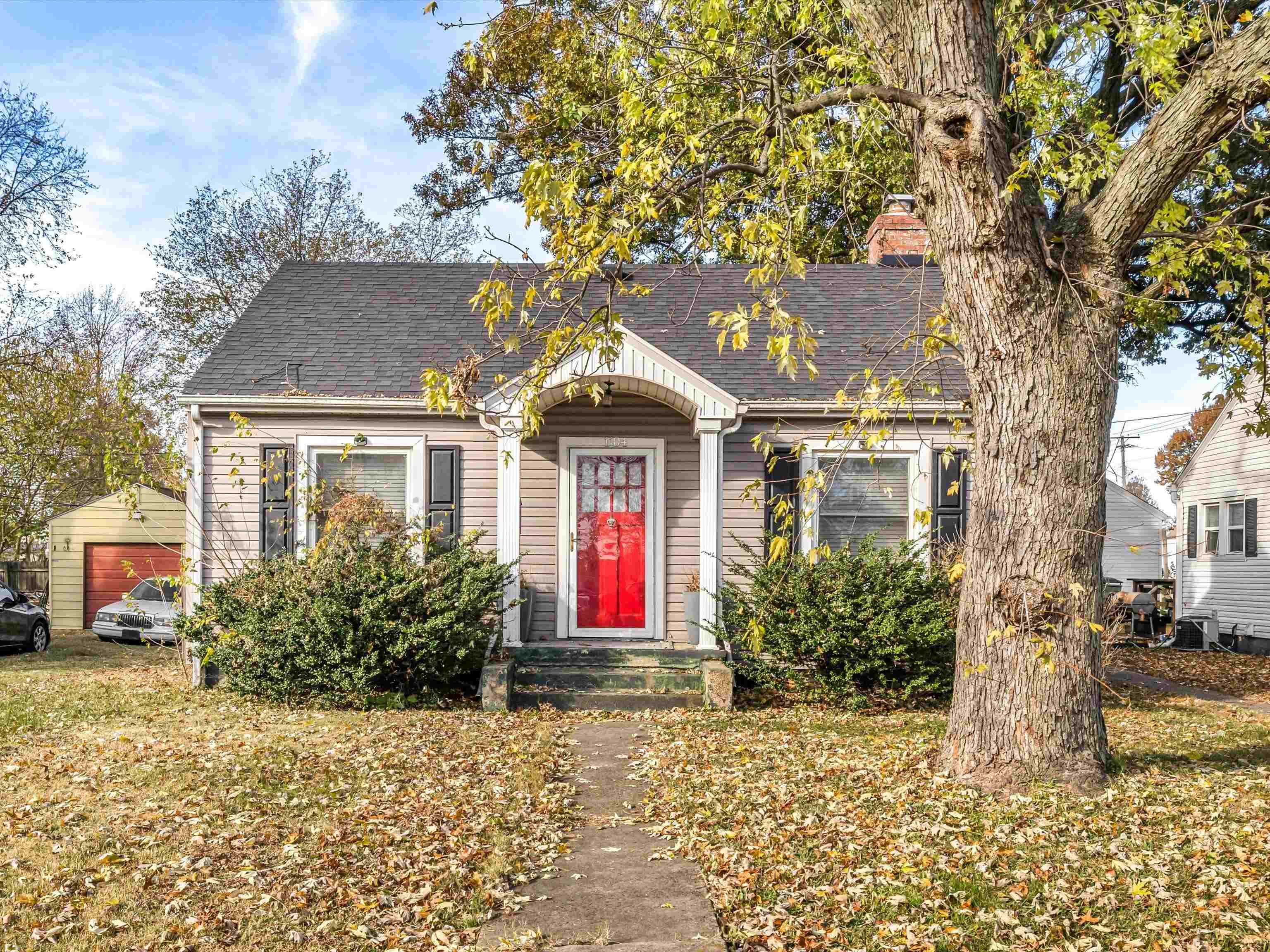 1104 Locust st., Owensboro, Kentucky 42301, 1 Bedroom Bedrooms, ,1 BathroomBathrooms,Single Family Residence,For Sale,Locust st.,88452