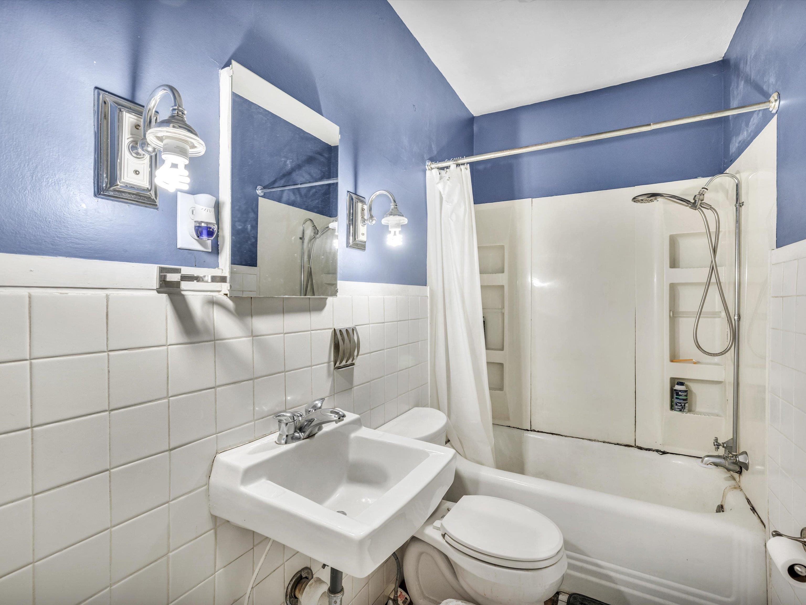 1104 Locust st., Owensboro, Kentucky 42301, 1 Bedroom Bedrooms, ,1 BathroomBathrooms,Single Family Residence,For Sale,Locust st.,88452