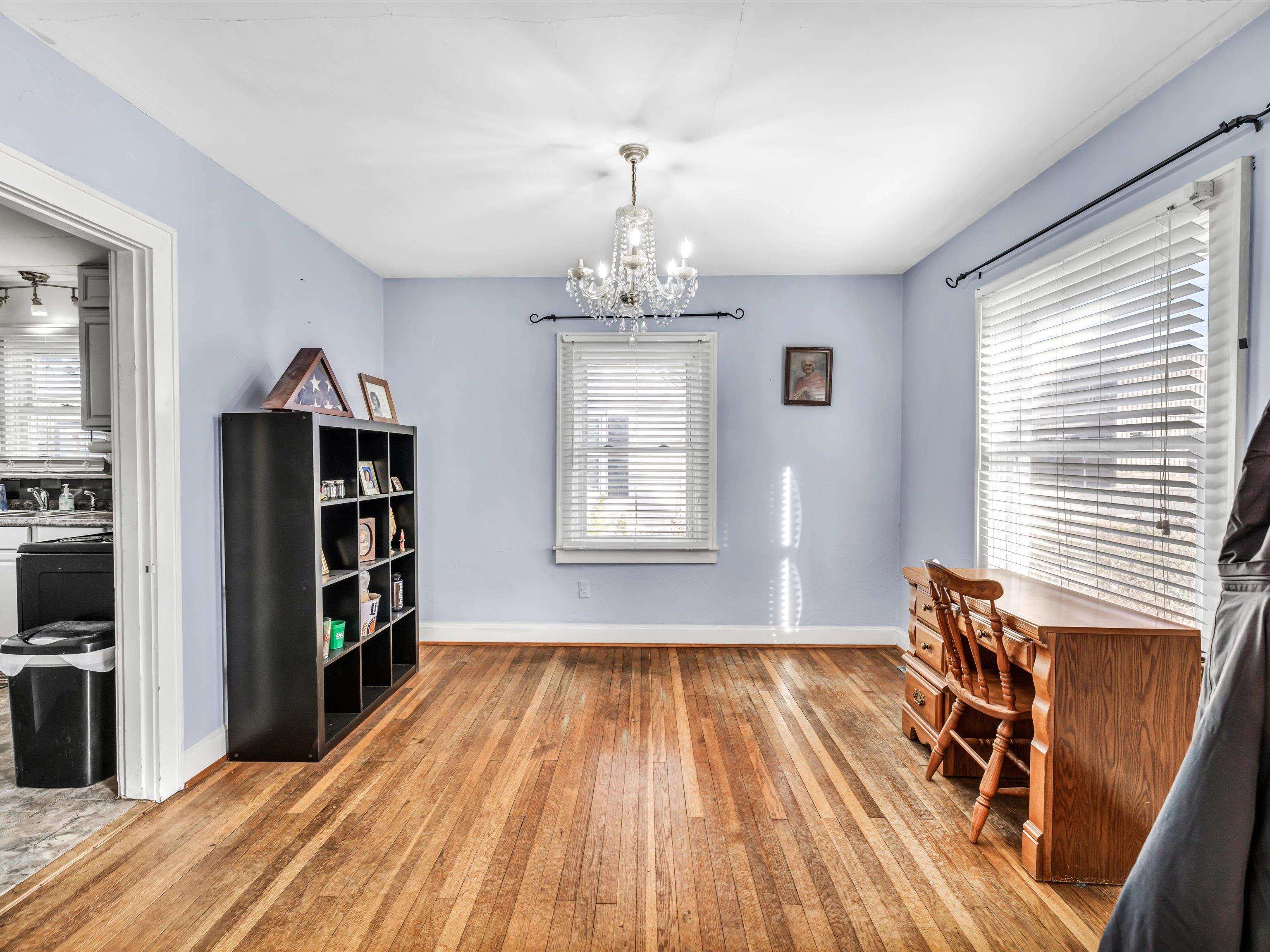 1104 Locust st., Owensboro, Kentucky 42301, 1 Bedroom Bedrooms, ,1 BathroomBathrooms,Single Family Residence,For Sale,Locust st.,88452