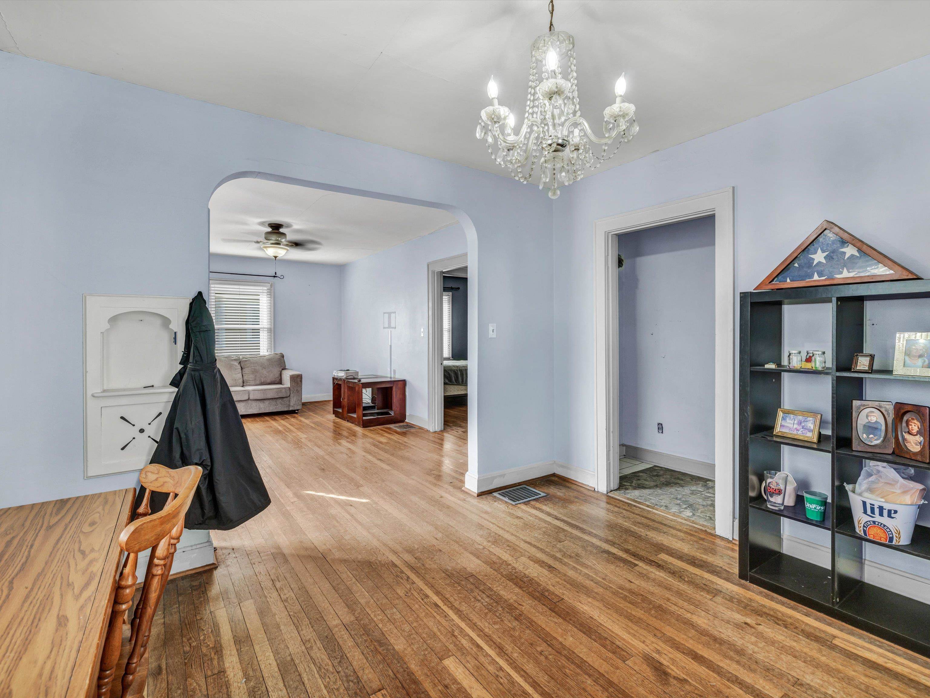 1104 Locust st., Owensboro, Kentucky 42301, 1 Bedroom Bedrooms, ,1 BathroomBathrooms,Single Family Residence,For Sale,Locust st.,88452