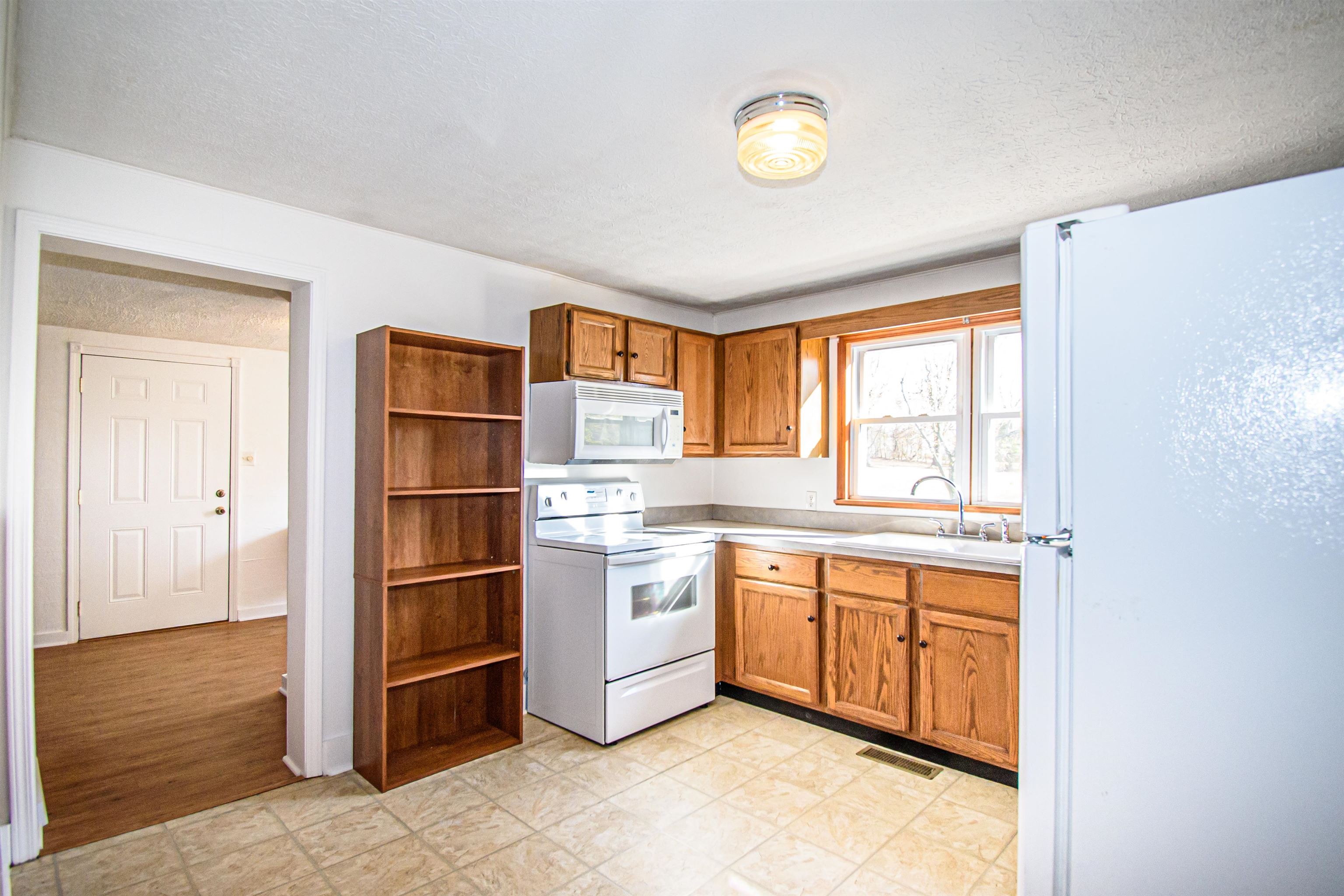 424 KY 136 W, Calhoun, Kentucky 42327, 3 Bedrooms Bedrooms, ,1 BathroomBathrooms,Single Family Residence,For Sale,KY 136 W,88455