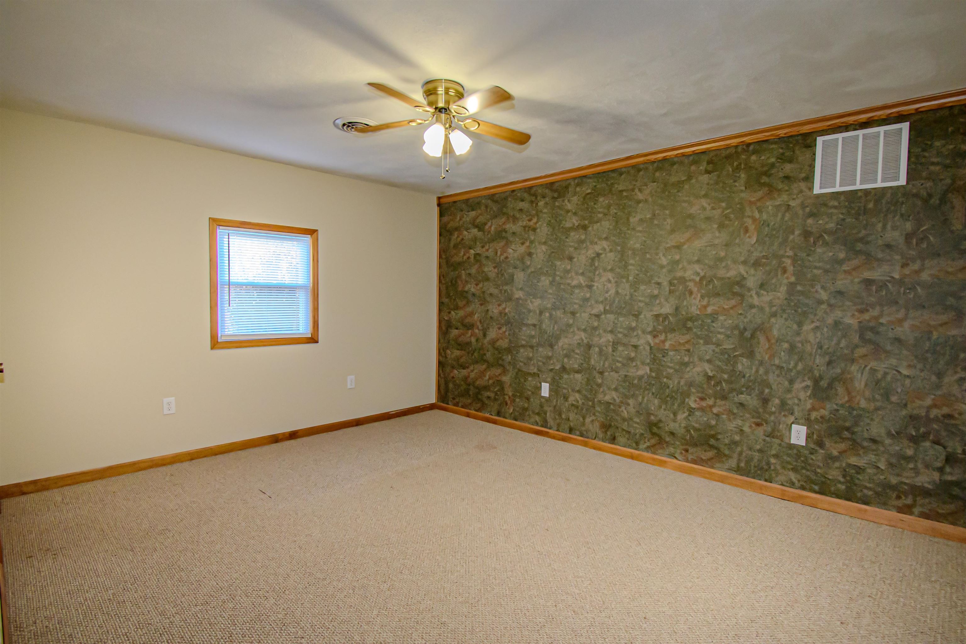 424 KY 136 W, Calhoun, Kentucky 42327, 3 Bedrooms Bedrooms, ,1 BathroomBathrooms,Single Family Residence,For Sale,KY 136 W,88455