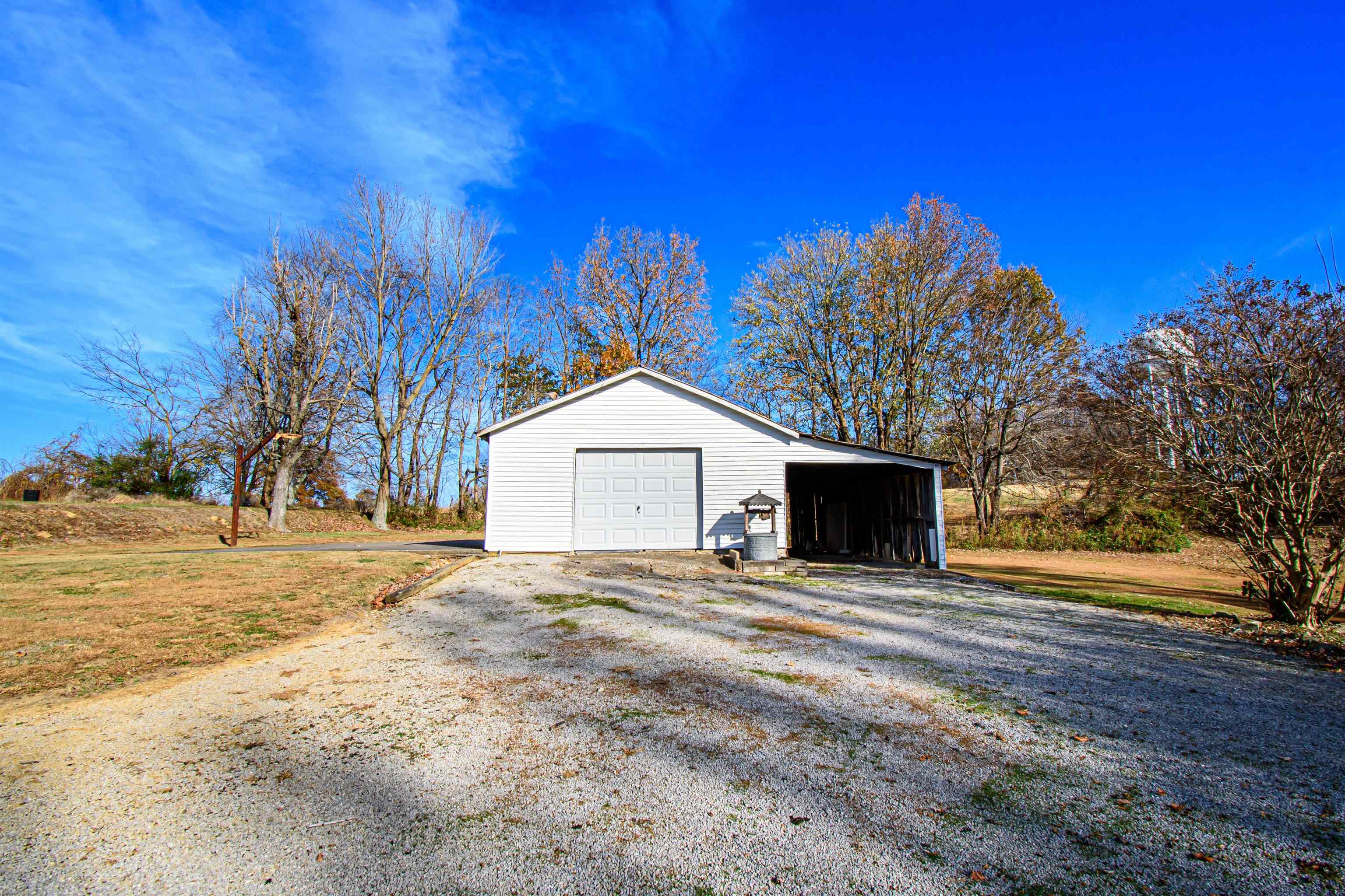 424 KY 136 W, Calhoun, Kentucky 42327, 3 Bedrooms Bedrooms, ,1 BathroomBathrooms,Single Family Residence,For Sale,KY 136 W,88455