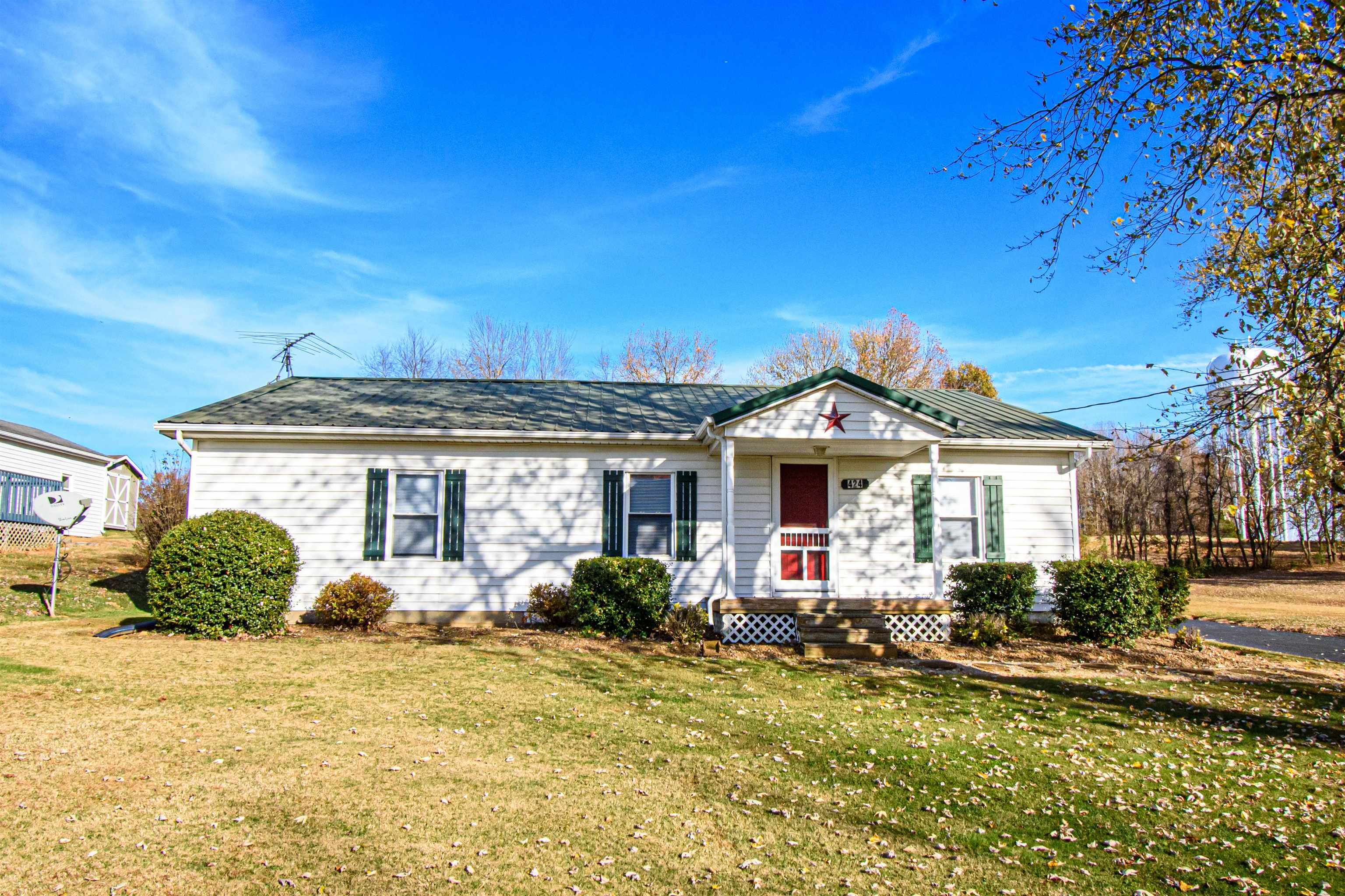 424 KY 136 W, Calhoun, Kentucky 42327, 3 Bedrooms Bedrooms, ,1 BathroomBathrooms,Single Family Residence,For Sale,KY 136 W,88455