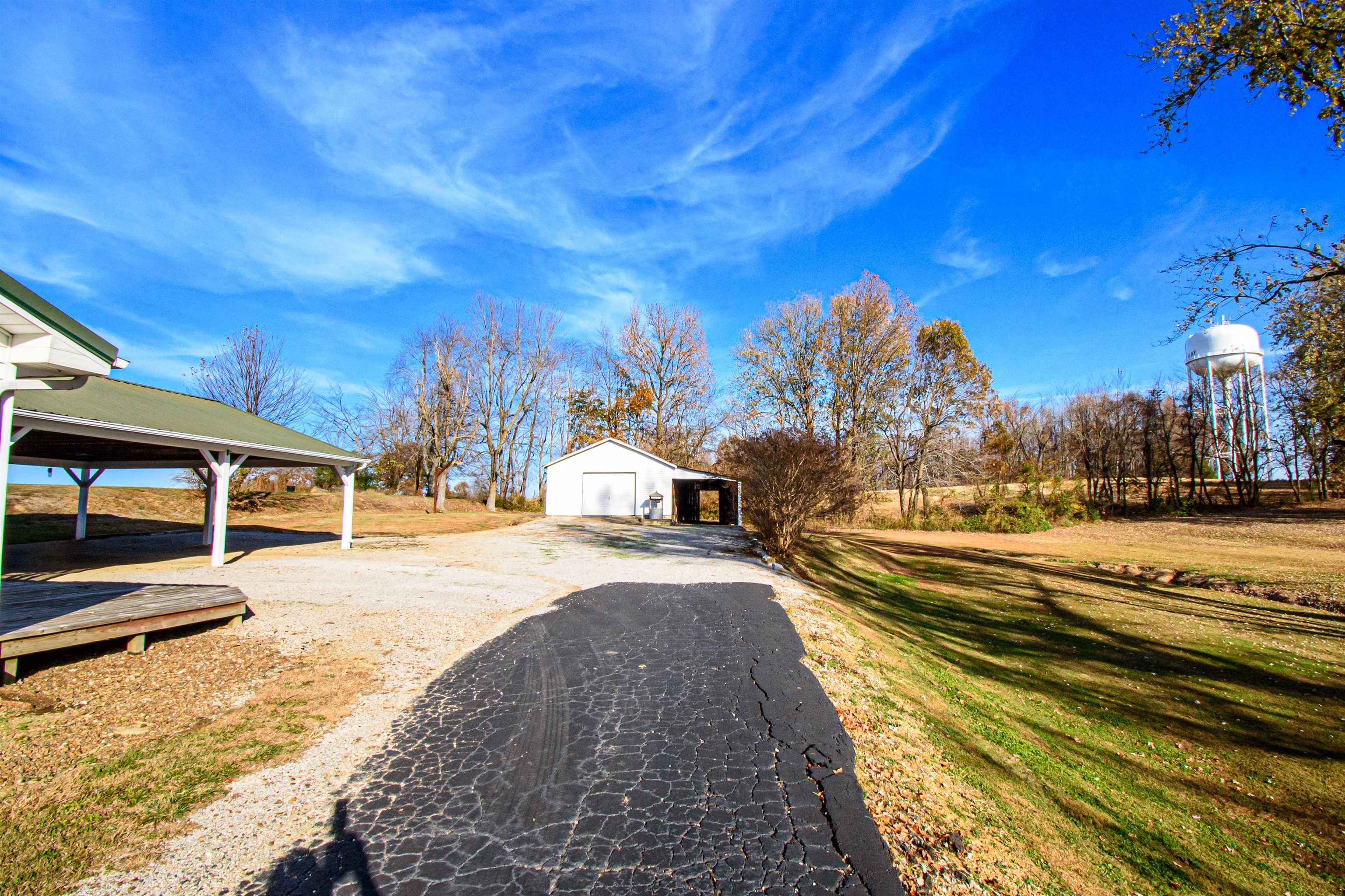 424 KY 136 W, Calhoun, Kentucky 42327, 3 Bedrooms Bedrooms, ,1 BathroomBathrooms,Single Family Residence,For Sale,KY 136 W,88455