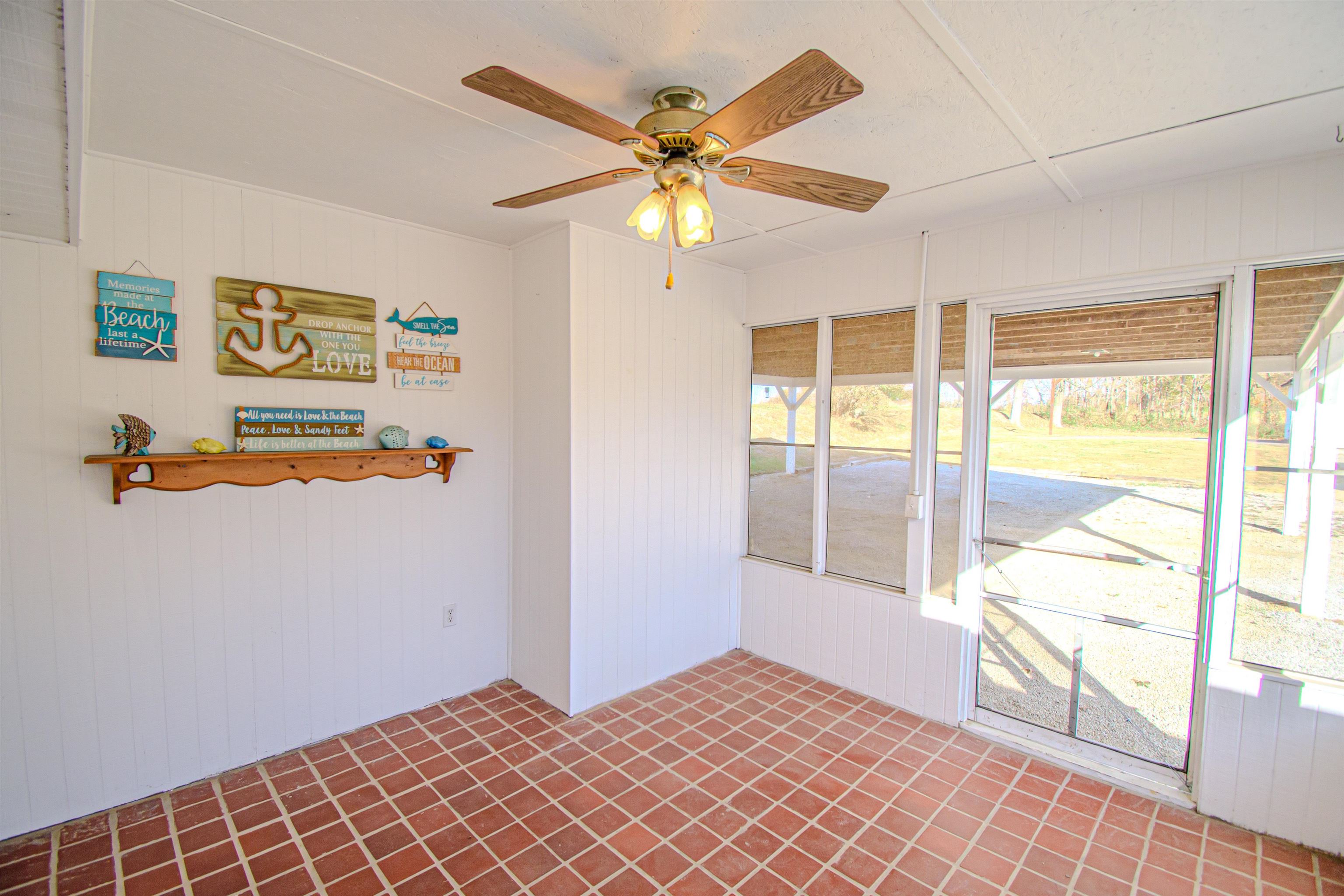 424 KY 136 W, Calhoun, Kentucky 42327, 3 Bedrooms Bedrooms, ,1 BathroomBathrooms,Single Family Residence,For Sale,KY 136 W,88455