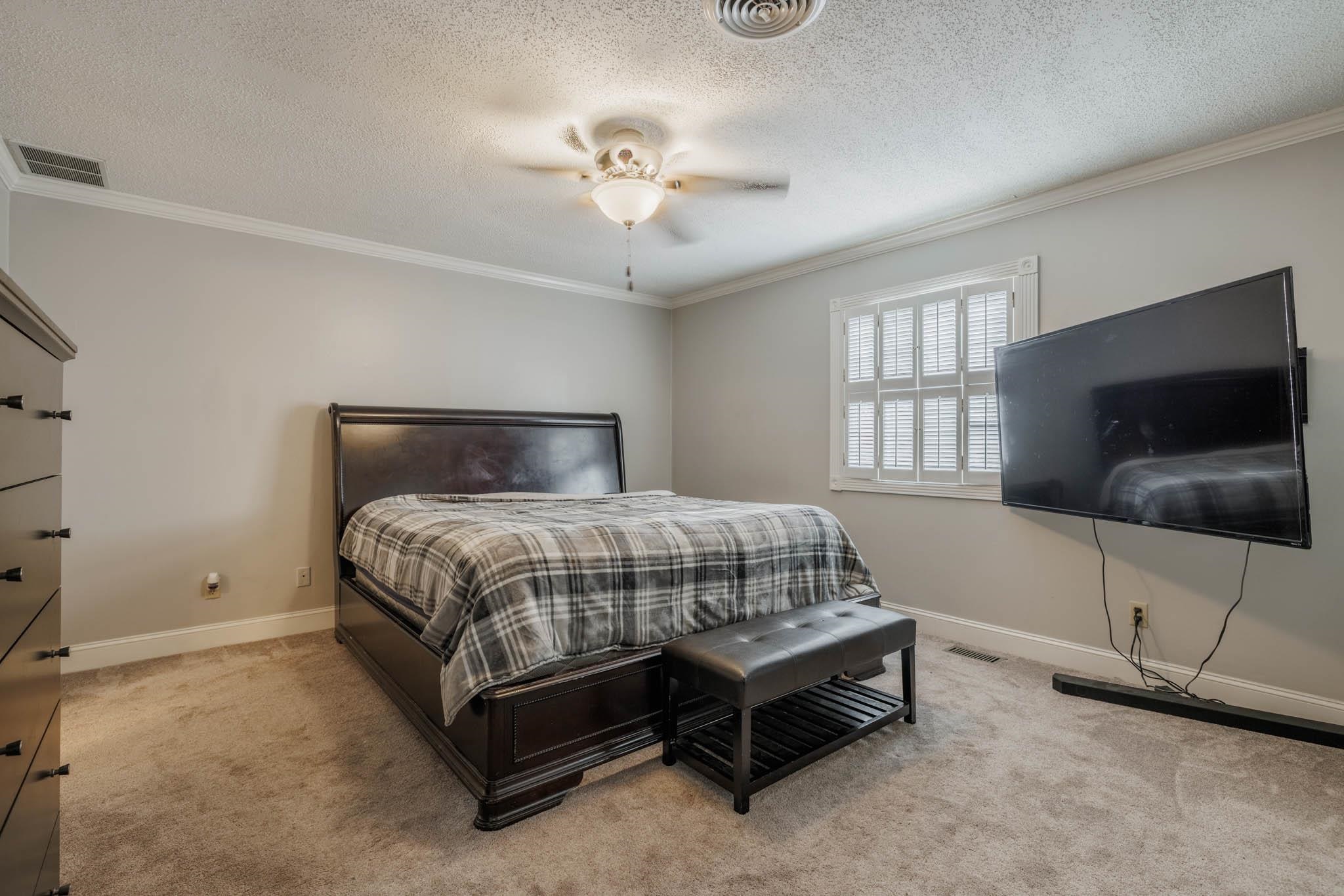 2237 Middleground Drive, Owensboro, Kentucky 42301, 4 Bedrooms Bedrooms, ,2 BathroomsBathrooms,Single Family Residence,For Sale,Middleground Drive,88459