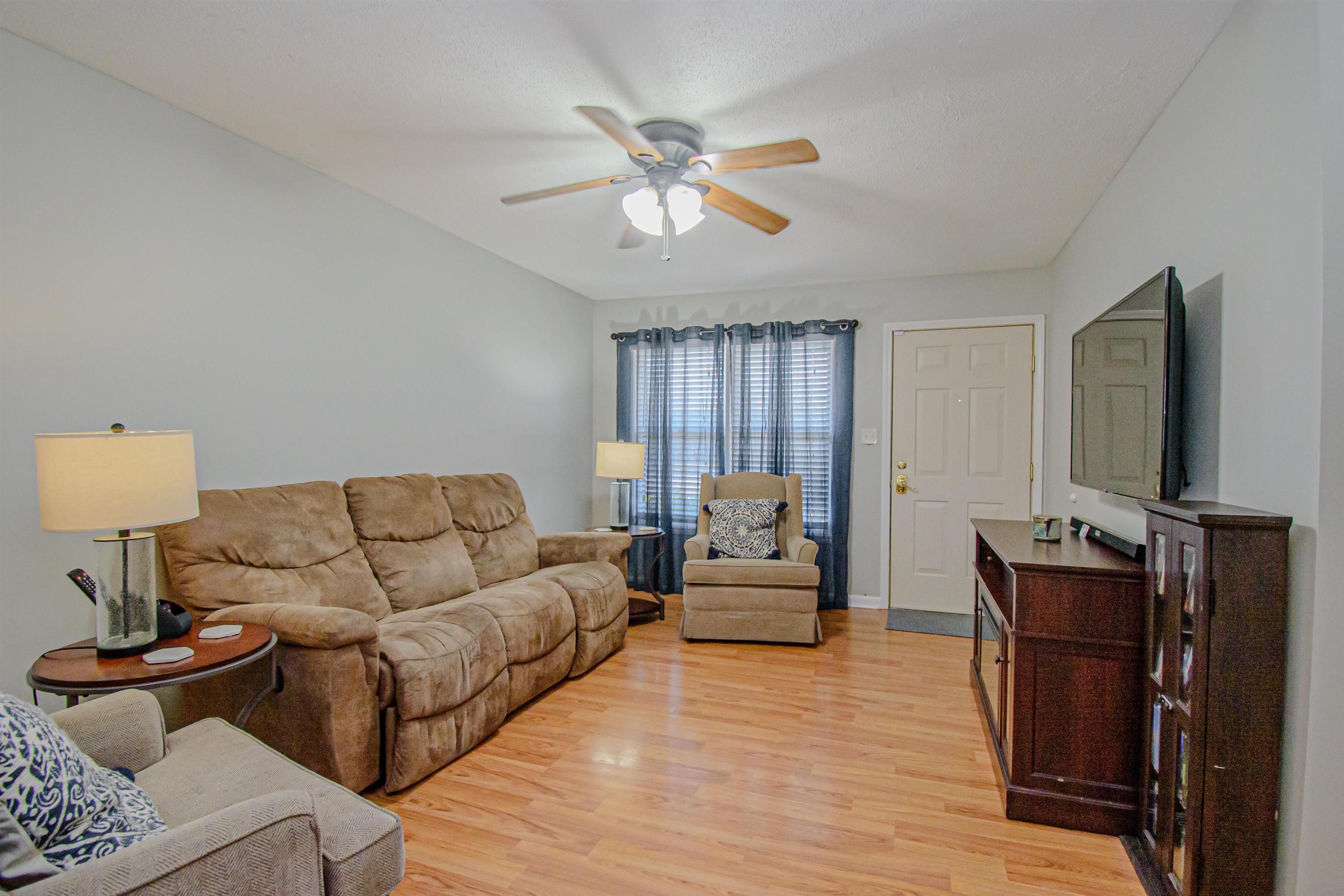 4731 Burstone Court, Owensboro, Kentucky 42303, 3 Bedrooms Bedrooms, ,1 BathroomBathrooms,Single Family Residence,For Sale,Burstone Court,88461