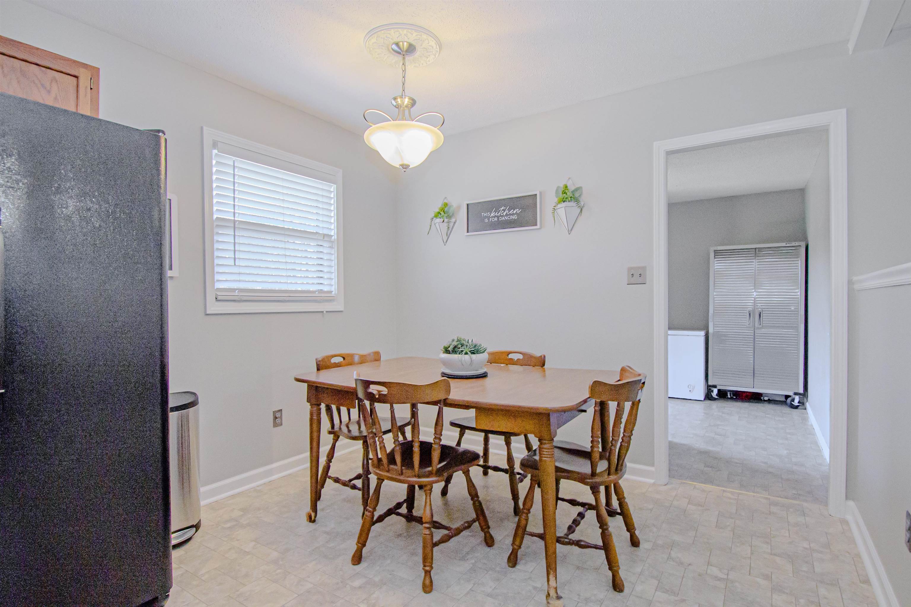 4731 Burstone Court, Owensboro, Kentucky 42303, 3 Bedrooms Bedrooms, ,1 BathroomBathrooms,Single Family Residence,For Sale,Burstone Court,88461