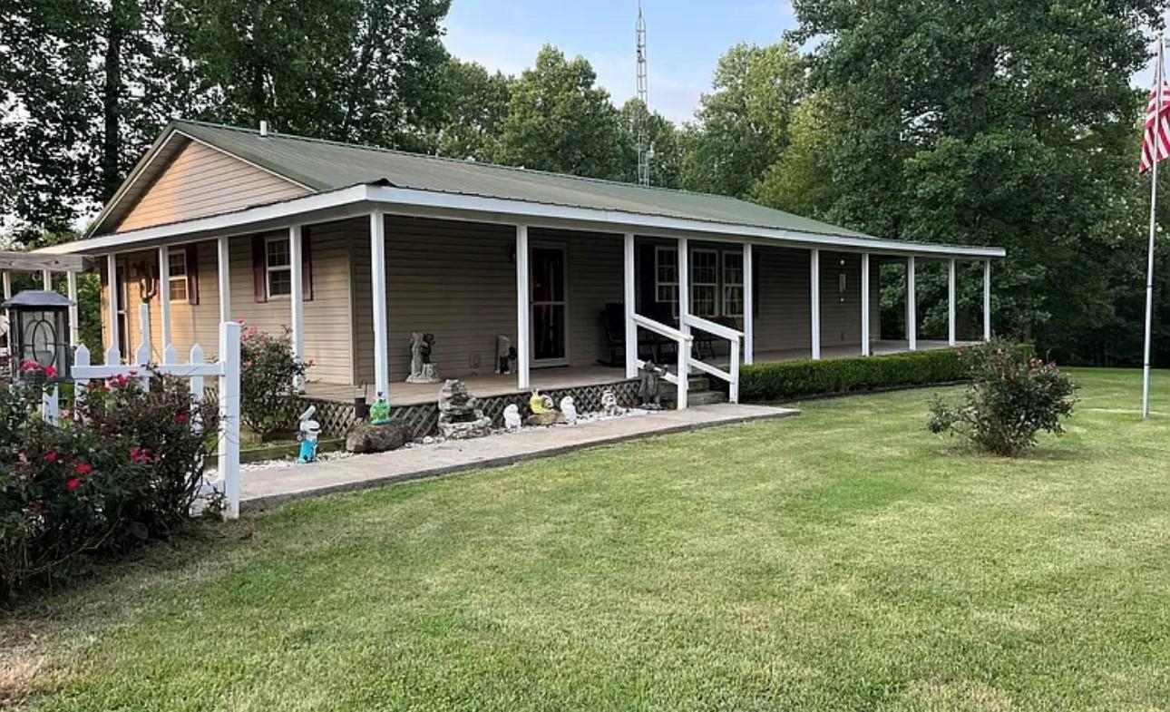 2561 State Route 2551, Bremen, Kentucky 42325-3159, 2 Bedrooms Bedrooms, ,1 BathroomBathrooms,Single Family Residence,For Sale,State Route 2551,88469