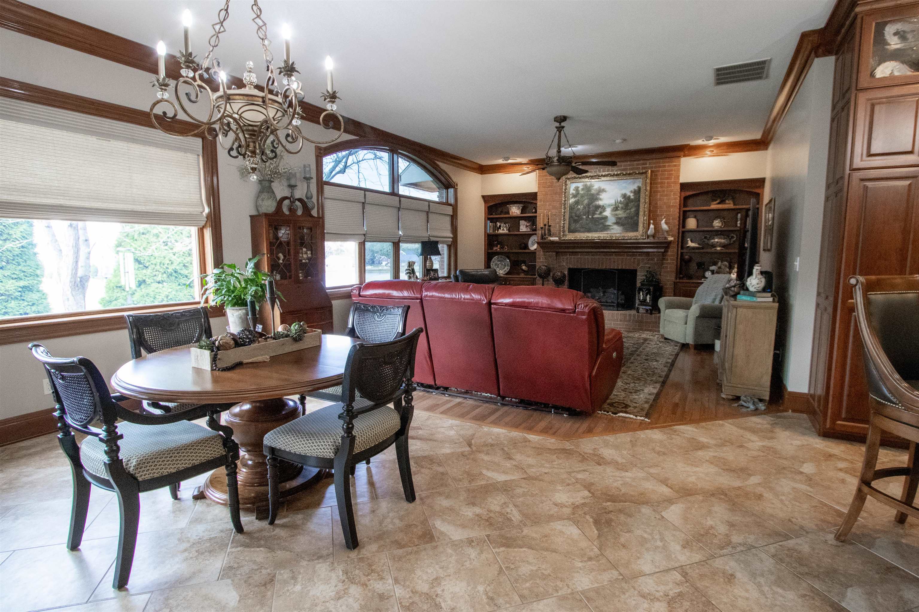 6683 Barcroft Dr, Owensboro, Kentucky 42303, 4 Bedrooms Bedrooms, ,3 BathroomsBathrooms,Single Family Residence,For Sale,Barcroft Dr,88474
