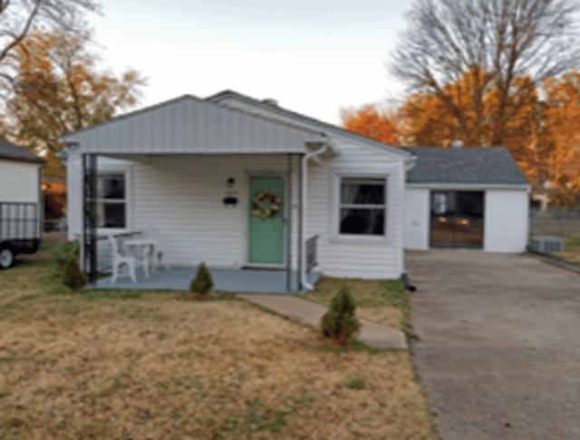1833 19th Street, Owensboro, Kentucky 42301, 3 Bedrooms Bedrooms, ,1 BathroomBathrooms,Single Family Residence,For Sale,19th Street,88480