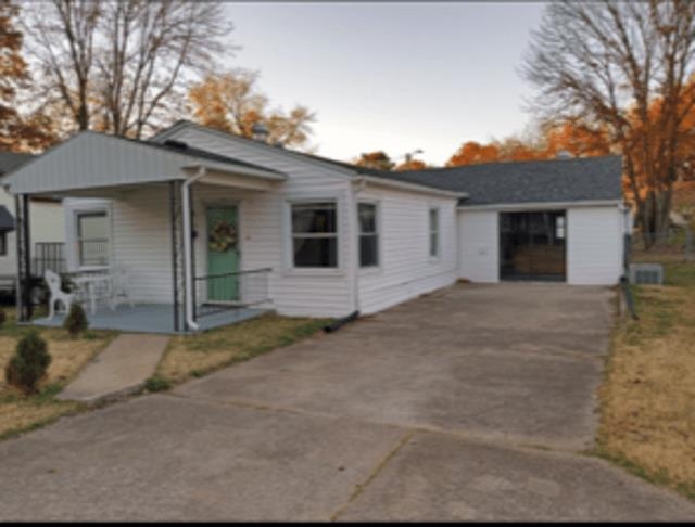 1833 19th Street, Owensboro, Kentucky 42301, 3 Bedrooms Bedrooms, ,1 BathroomBathrooms,Single Family Residence,For Sale,19th Street,88480